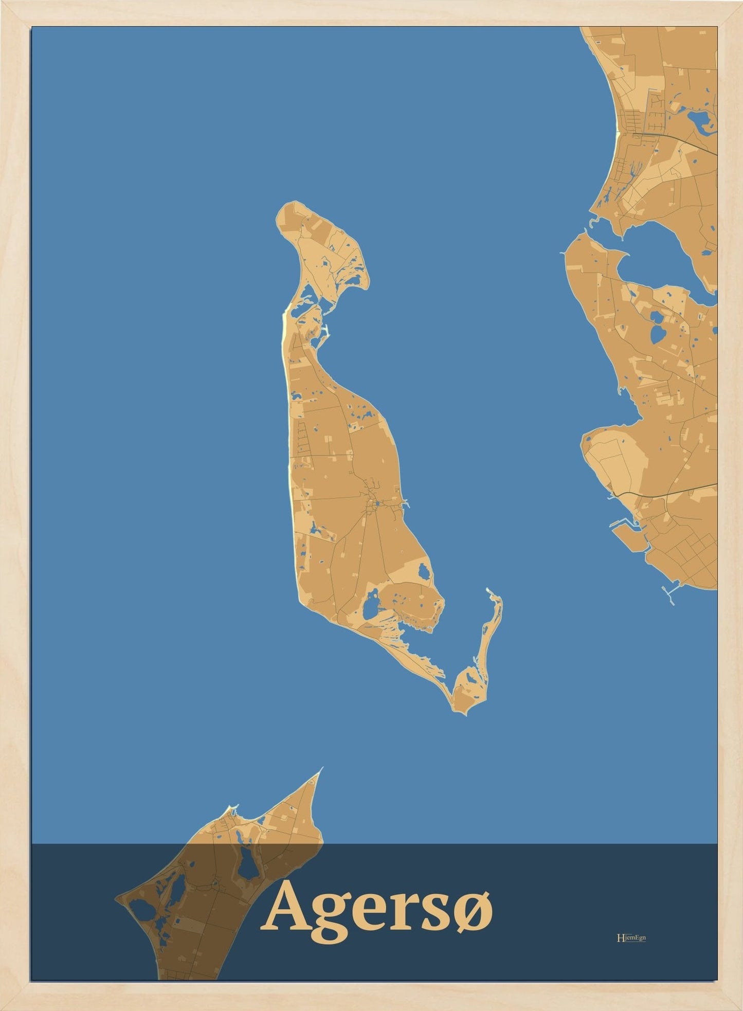 Agersø plakat i farve pastel brun og HjemEgn.dk design firkantet. Design ø-kort for Agersø