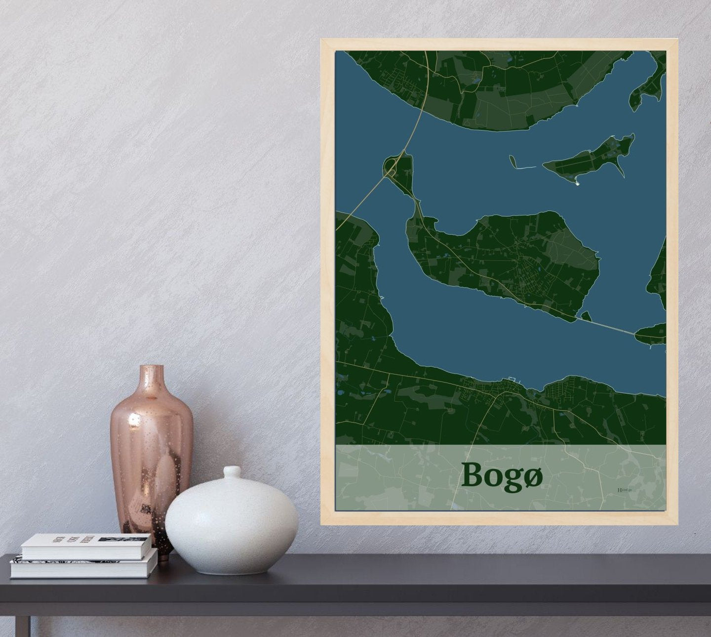 Bogø plakat i farve og HjemEgn.dk design firkantet. Design ø-kort for Bogø