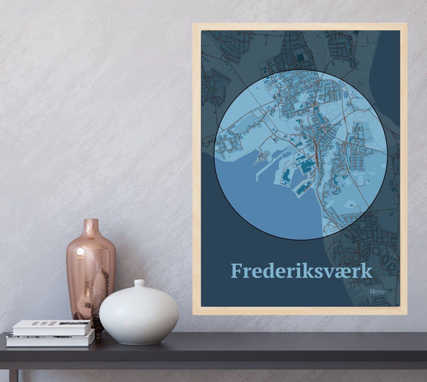 Frederiksværk plakat i farve og HjemEgn.dk design centrum. Design bykort for Frederiksværk