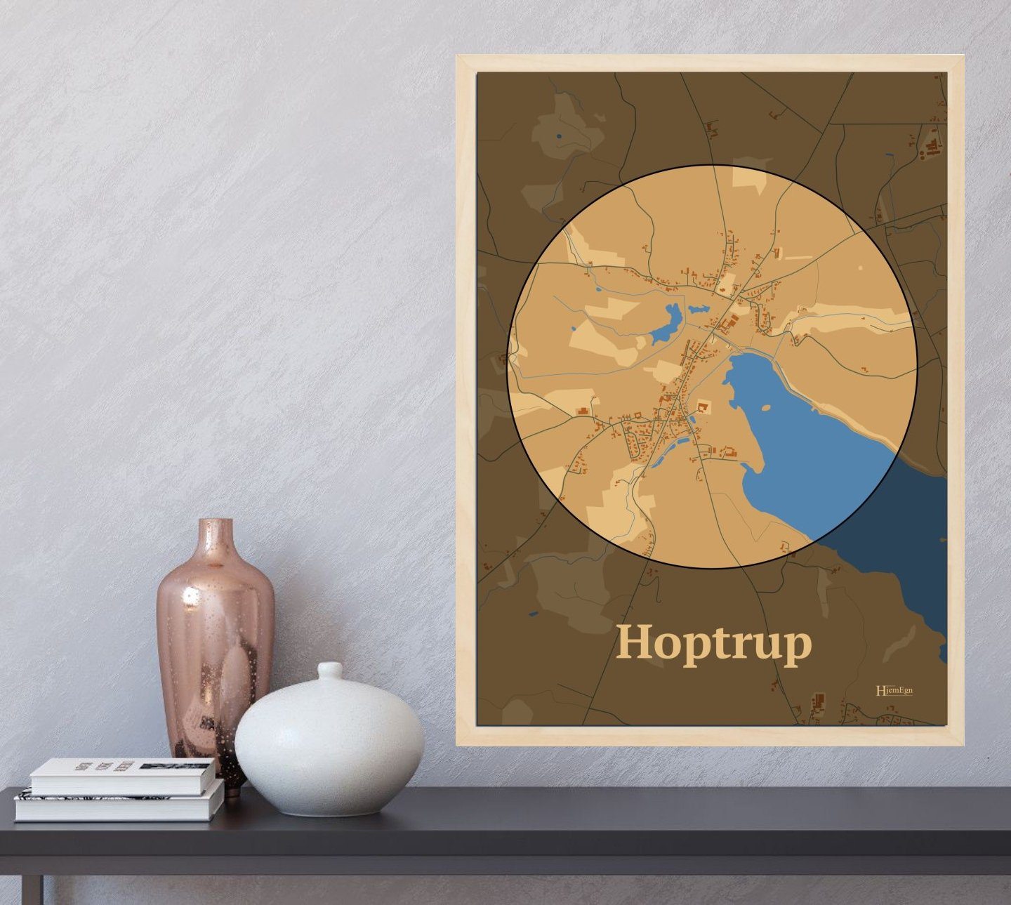 Hoptrup plakat i farve og HjemEgn.dk design centrum. Design bykort for Hoptrup