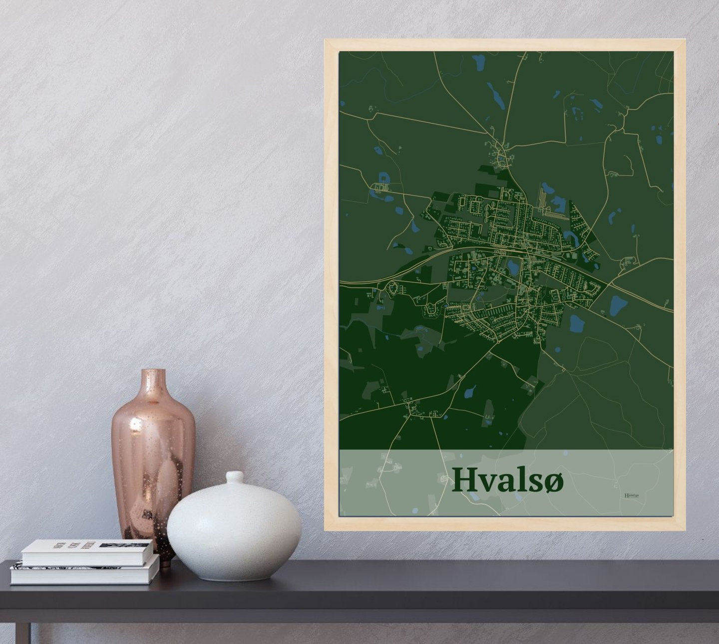 Hvalsø plakat i farve og HjemEgn.dk design firkantet. Design bykort for Hvalsø