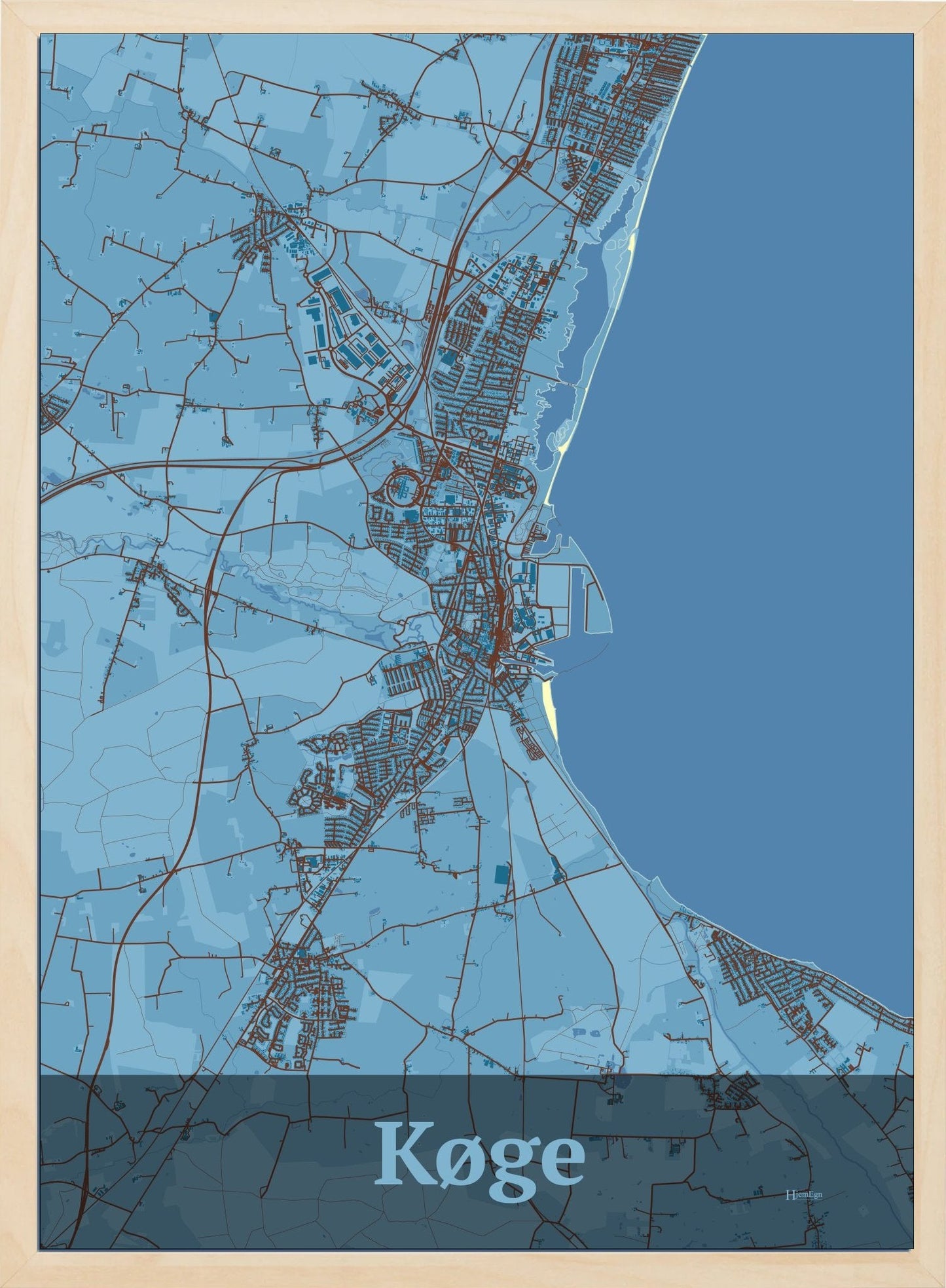 Køge plakat i farve pastel blå og HjemEgn.dk design firkantet. Design bykort for Køge