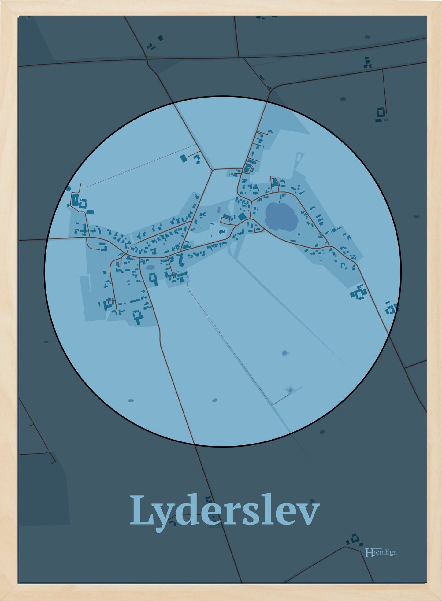 Lyderslev plakat i farve pastel blå og HjemEgn.dk design centrum. Design bykort for Lyderslev