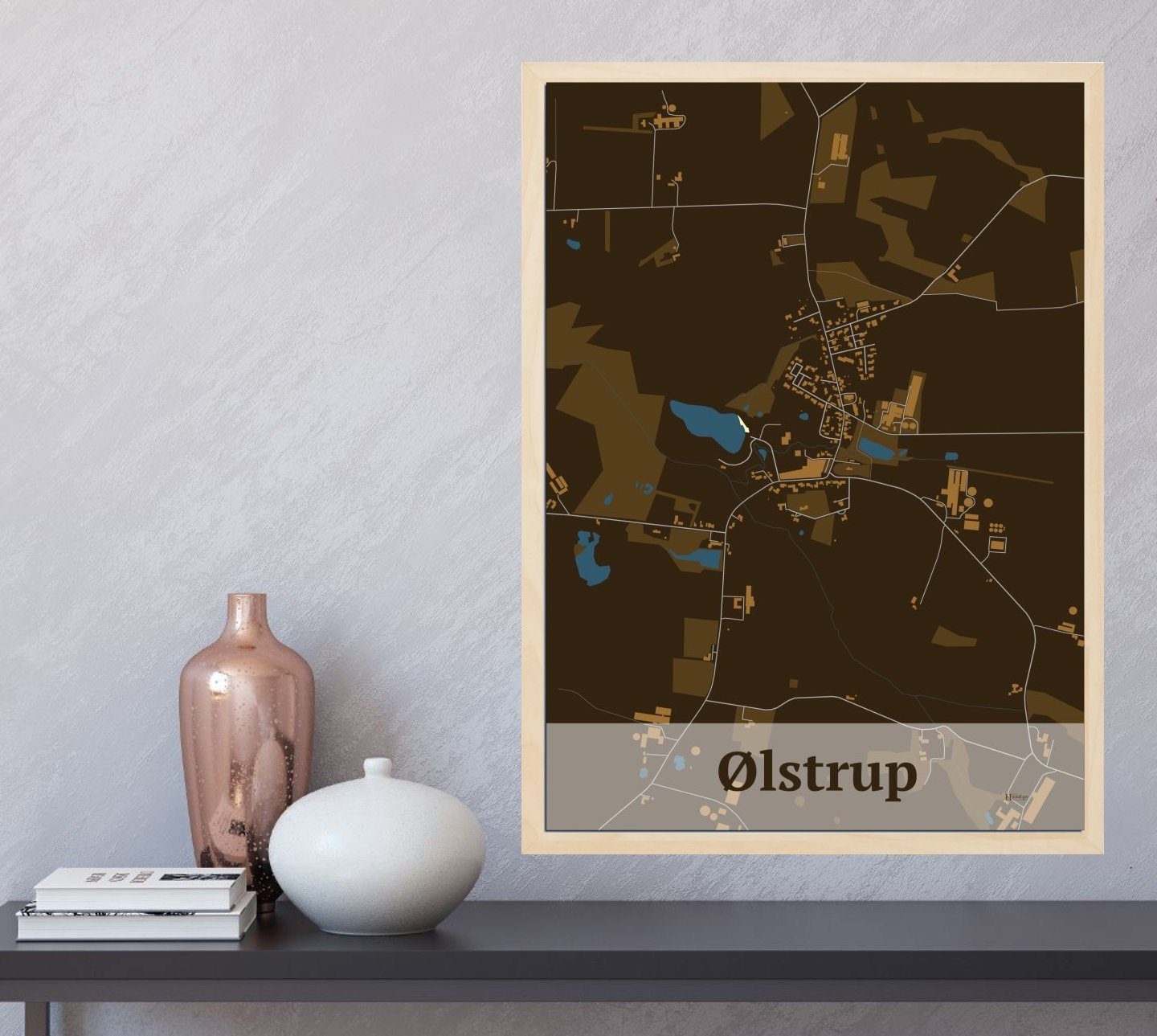 Ølstrup plakat i farve og HjemEgn.dk design firkantet. Design bykort for Ølstrup