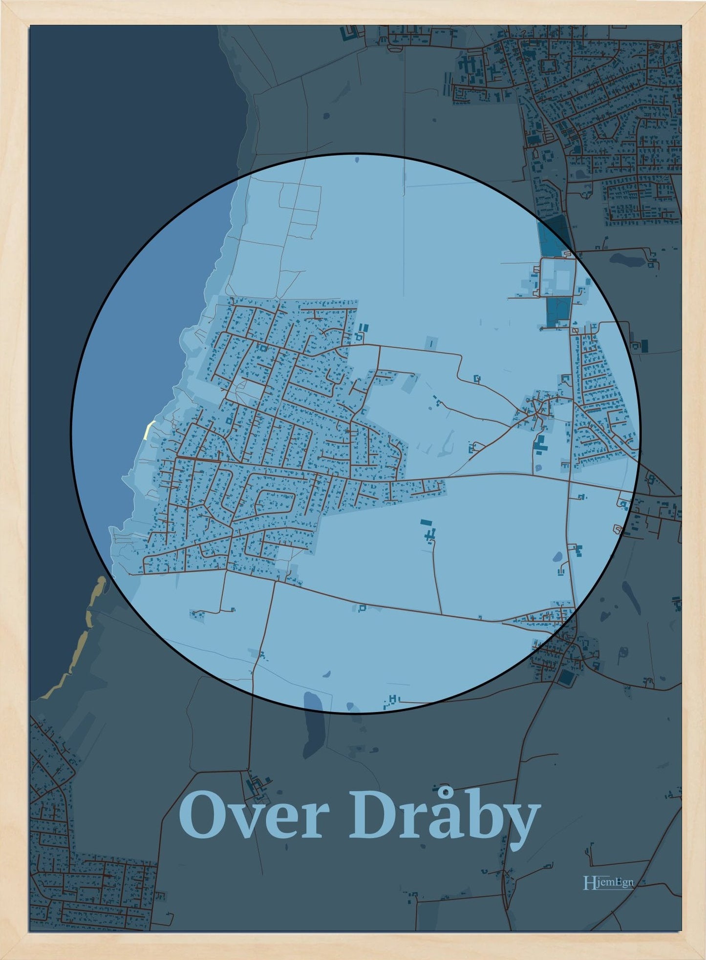 Over Dråby plakat i farve pastel blå og HjemEgn.dk design centrum. Design bykort for Over Dråby