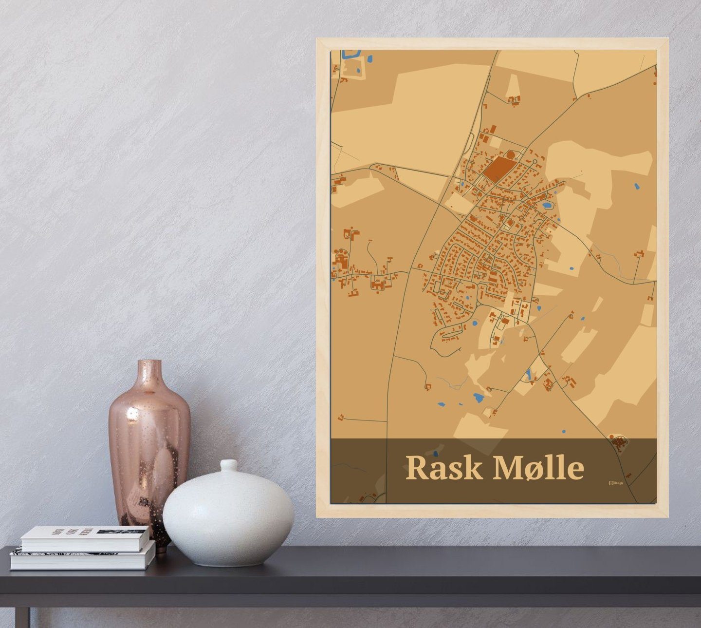 Rask Mølle plakat i farve og HjemEgn.dk design firkantet. Design bykort for Rask Mølle