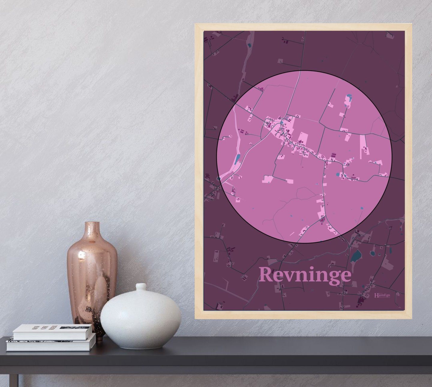 Revninge plakat i farve og HjemEgn.dk design centrum. Design bykort for Revninge