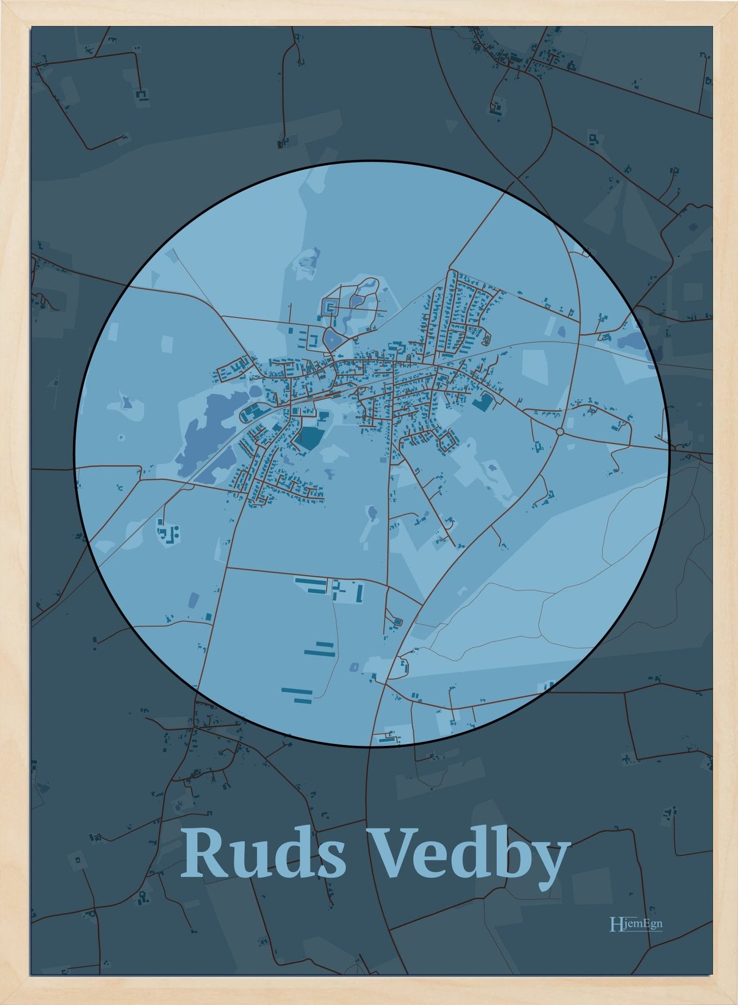 Ruds Vedby plakat i farve pastel blå og HjemEgn.dk design centrum. Design bykort for Ruds Vedby