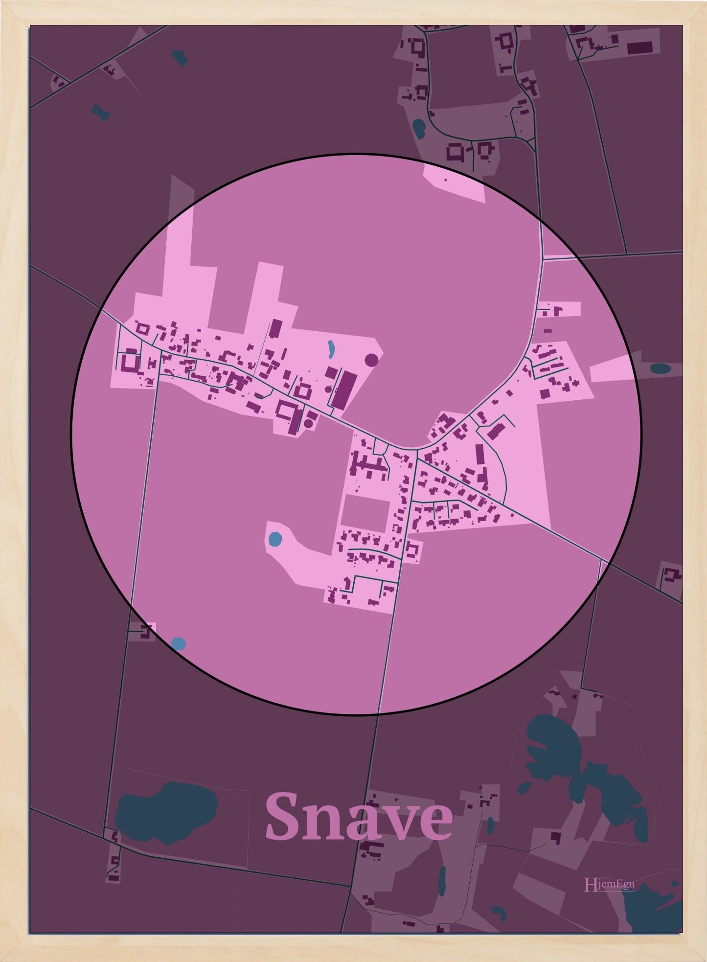 Snave plakat i farve pastel rød og HjemEgn.dk design centrum. Design bykort for Snave
