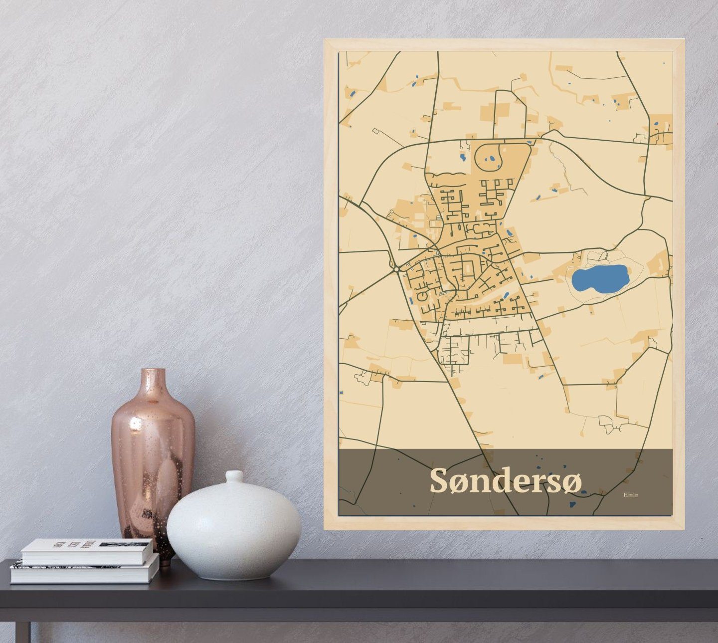 Søndersø plakat i farve og HjemEgn.dk design firkantet. Design bykort for Søndersø