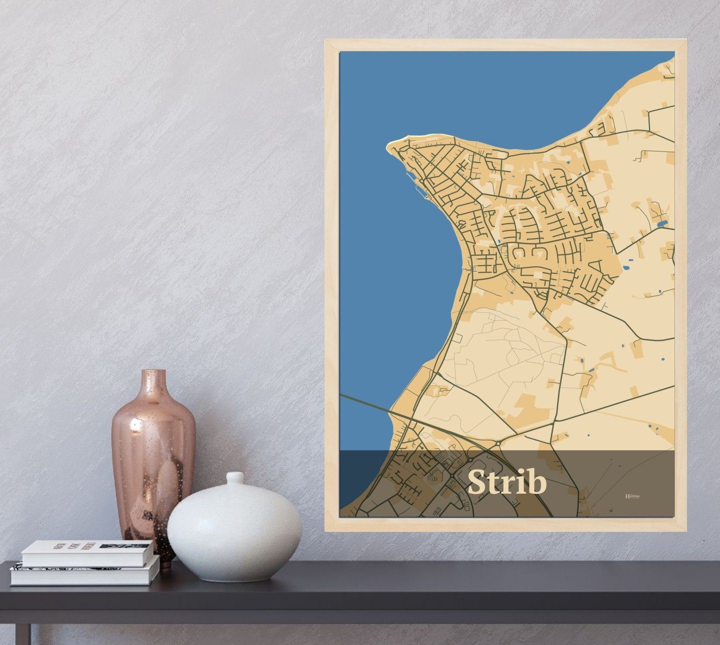 Strib plakat i farve og HjemEgn.dk design firkantet. Design bykort for Strib