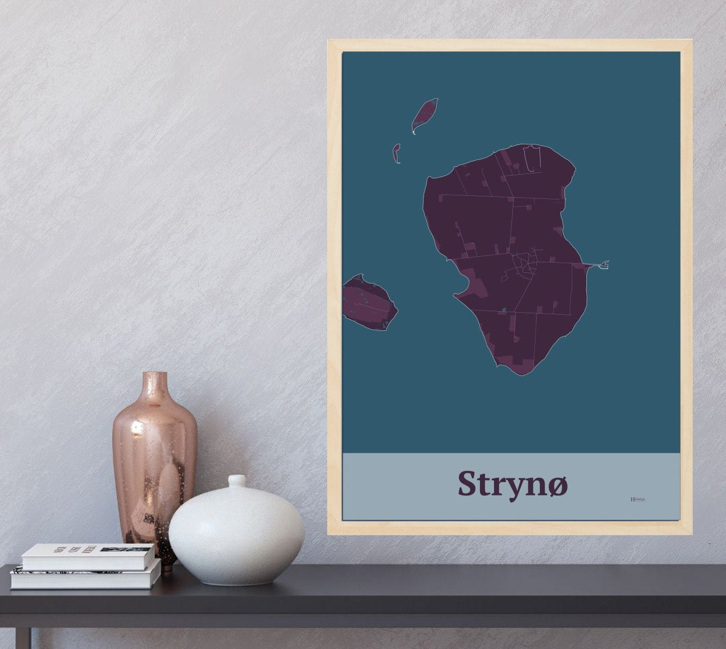 Strynø plakat i farve og HjemEgn.dk design firkantet. Design ø-kort for Strynø