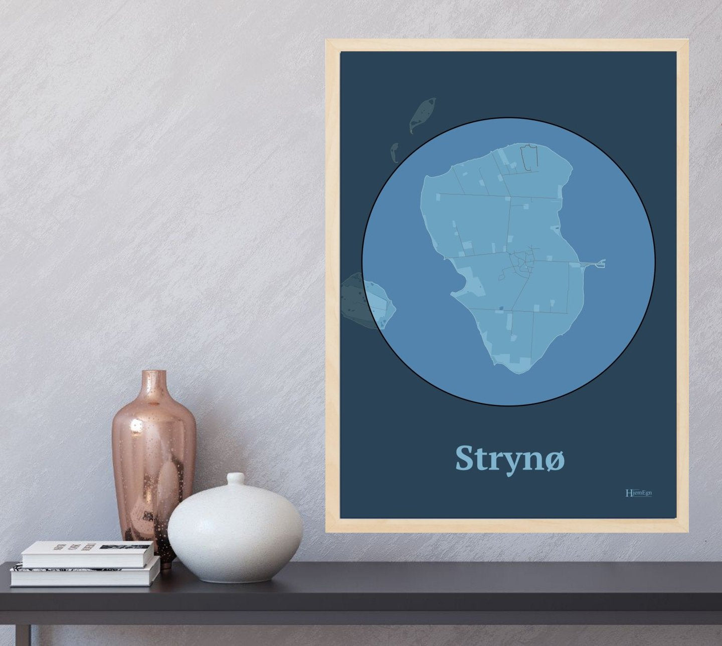 Strynø plakat i farve og HjemEgn.dk design centrum. Design ø-kort for Strynø
