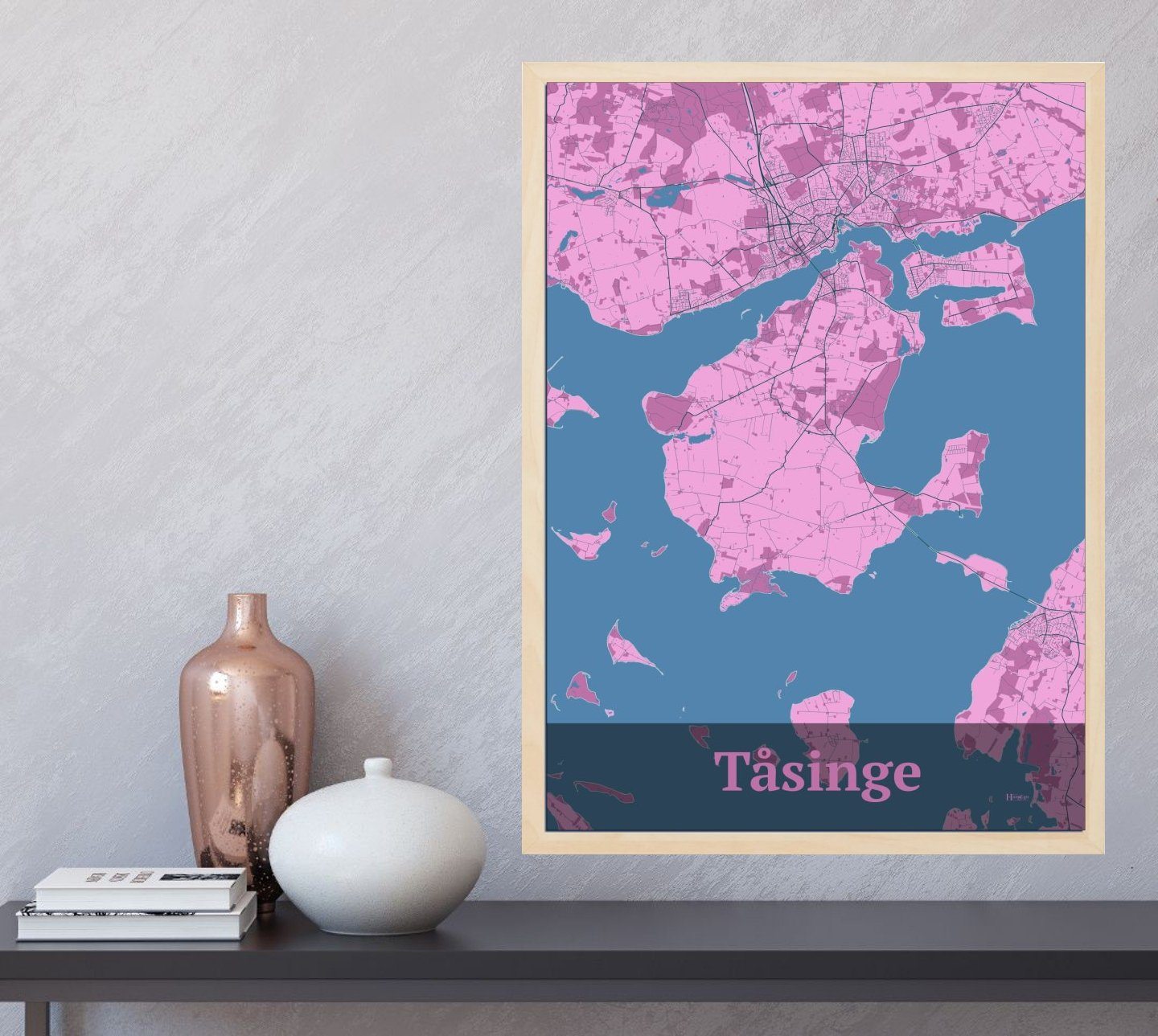 Tåsinge plakat i farve og HjemEgn.dk design firkantet. Design ø-kort for Tåsinge