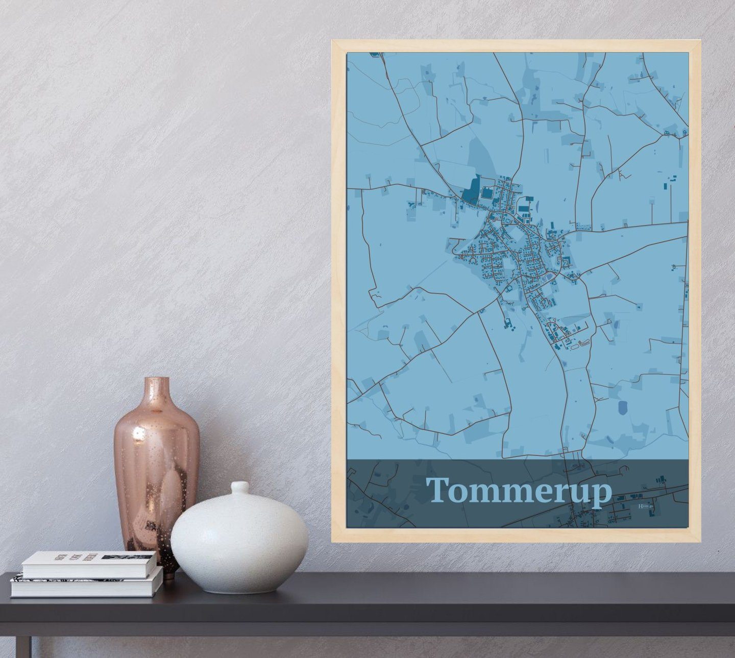 Tommerup plakat i farve og HjemEgn.dk design firkantet. Design bykort for Tommerup