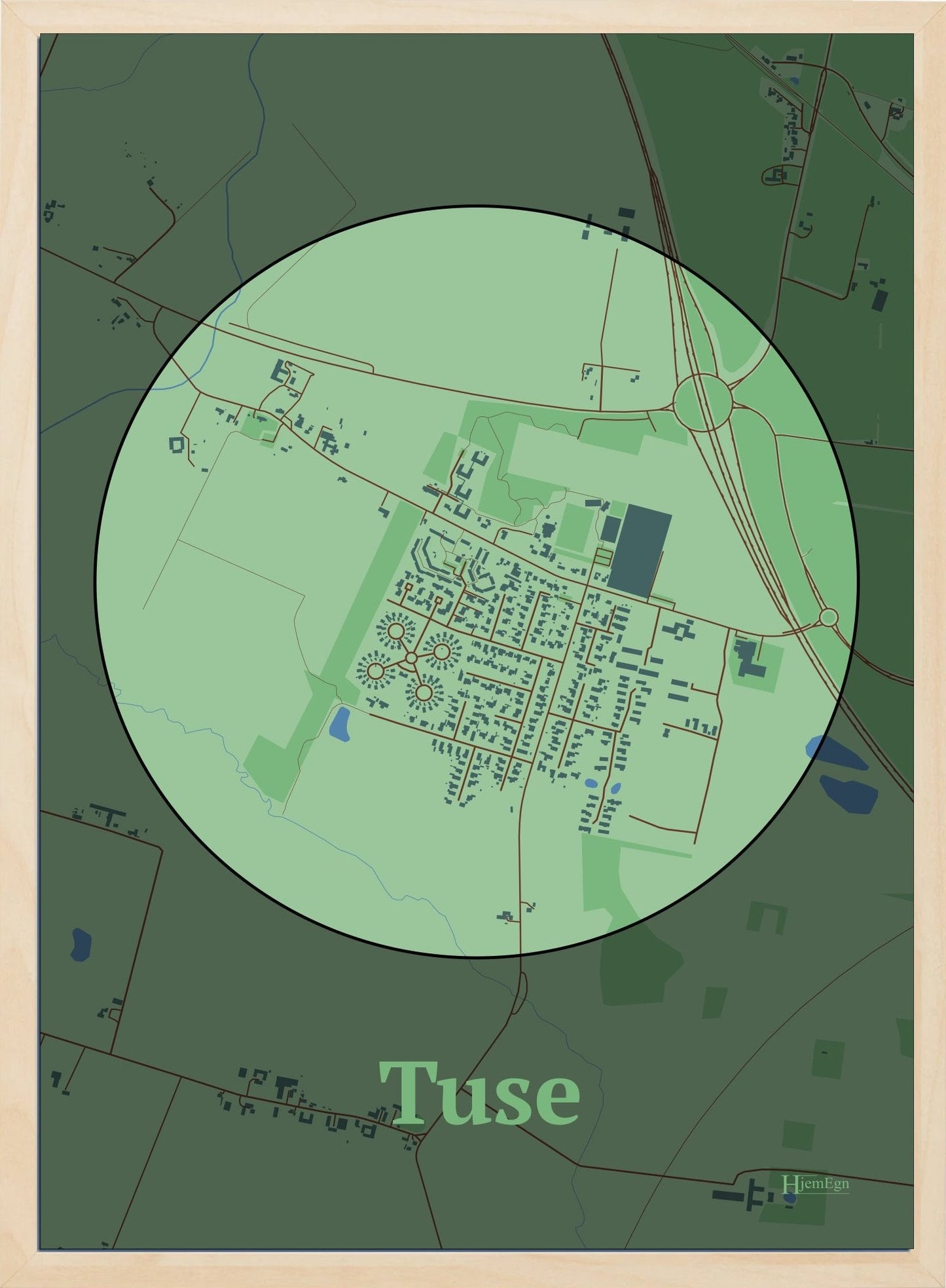 Tuse plakat i farve pastel grøn og HjemEgn.dk design centrum. Design bykort for Tuse