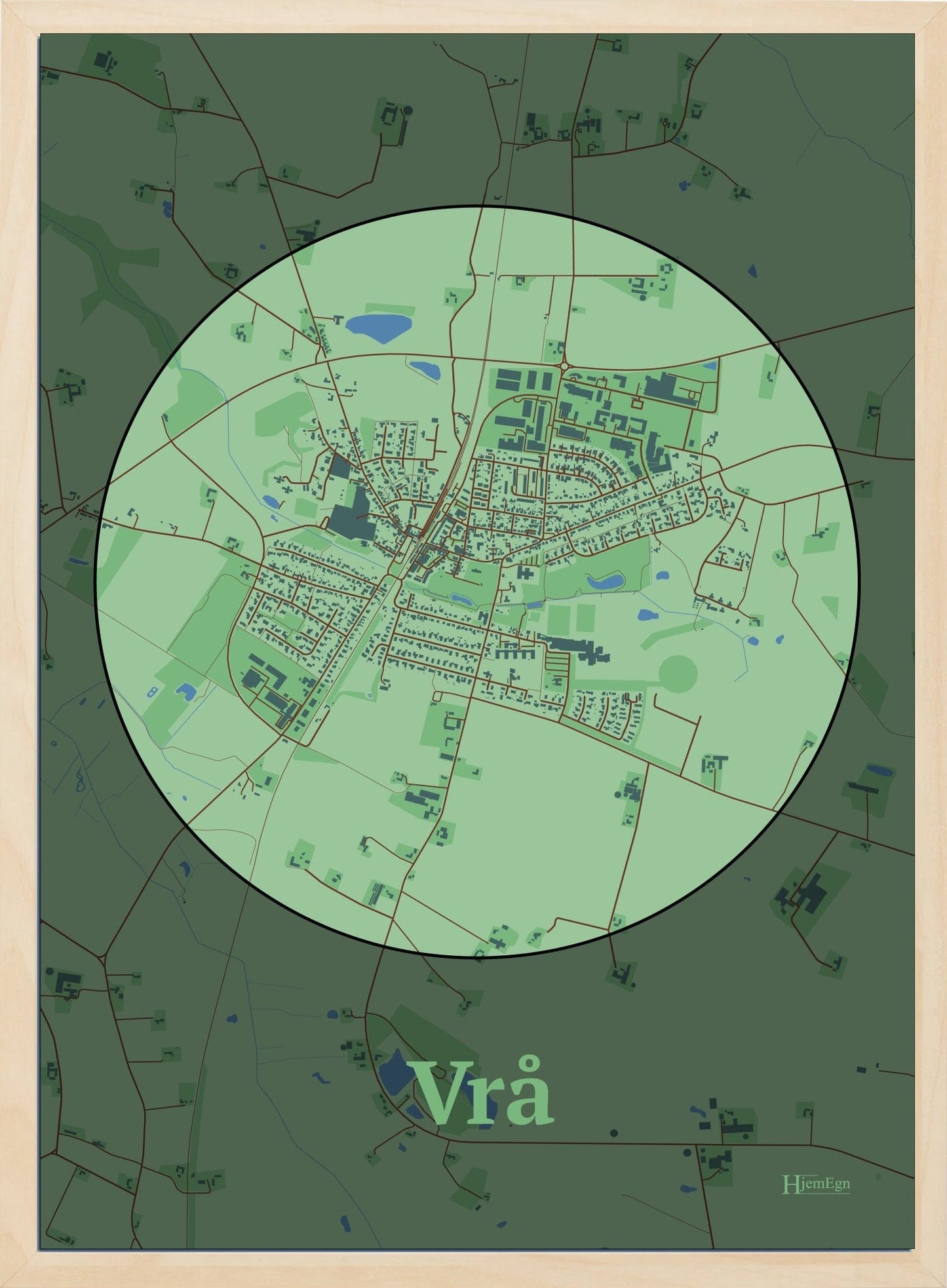 Vrå plakat i farve pastel grøn og HjemEgn.dk design centrum. Design bykort for Vrå