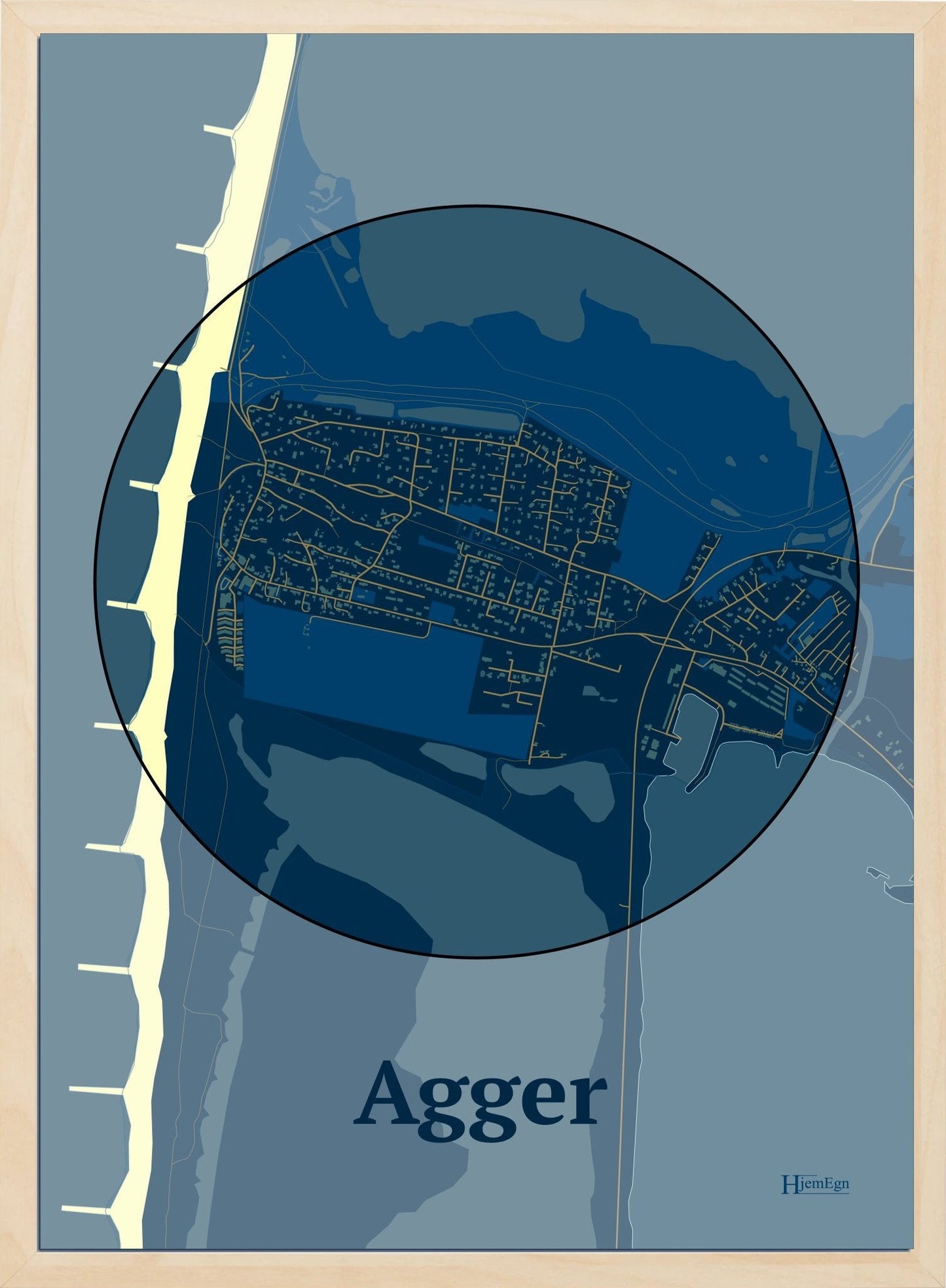 Agger plakat i farve mørk blå og HjemEgn.dk design centrum. Design bykort for Agger