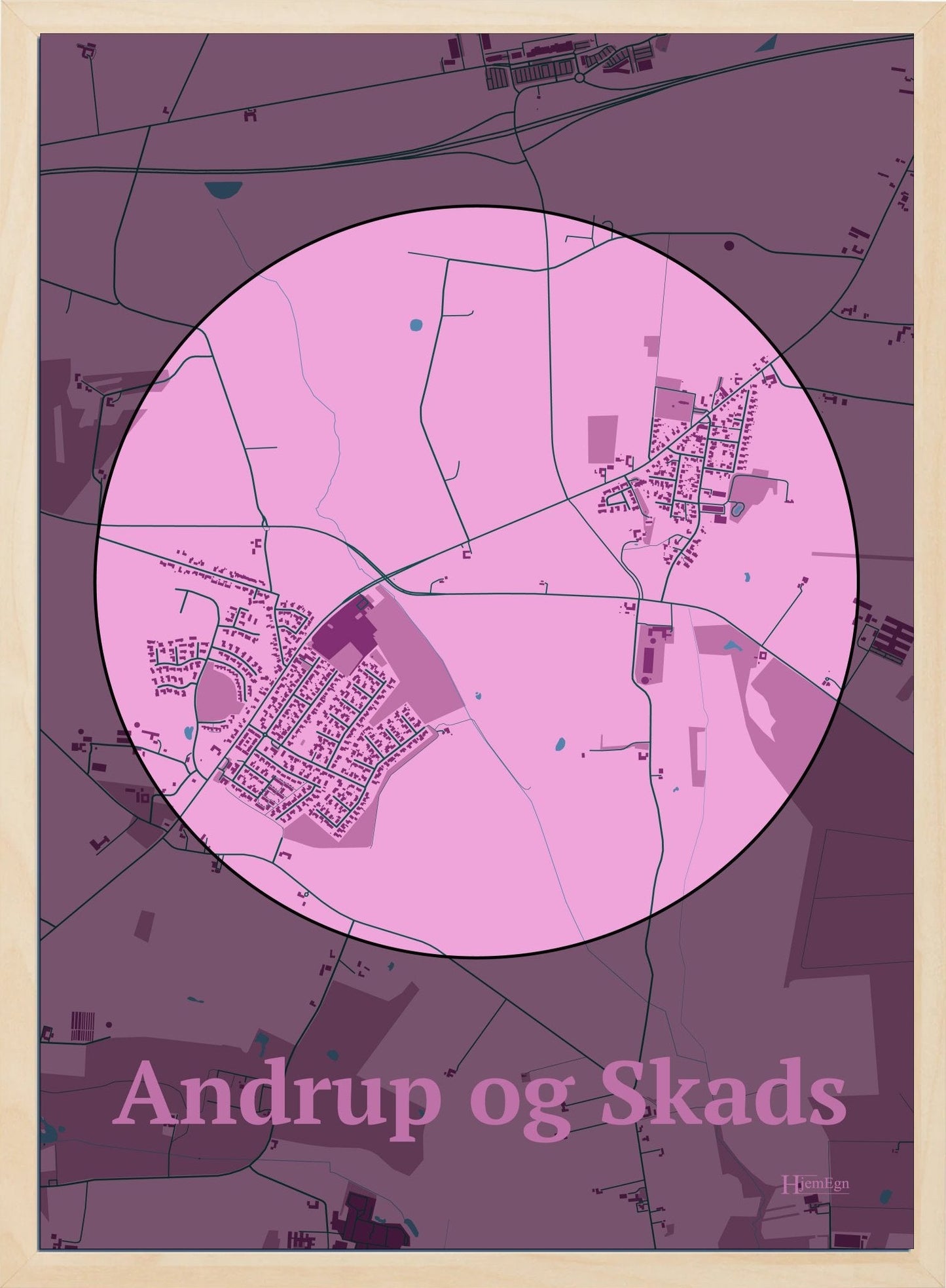 Andrup Og Skads plakat i farve pastel rød og HjemEgn.dk design centrum. Design bykort for Andrup Og Skads