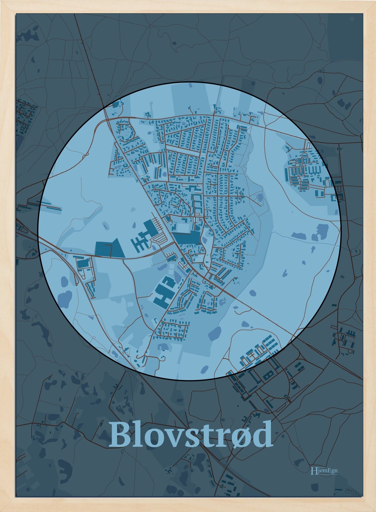 Blovstrød plakat i farve pastel blå og HjemEgn.dk design centrum. Design bykort for Blovstrød