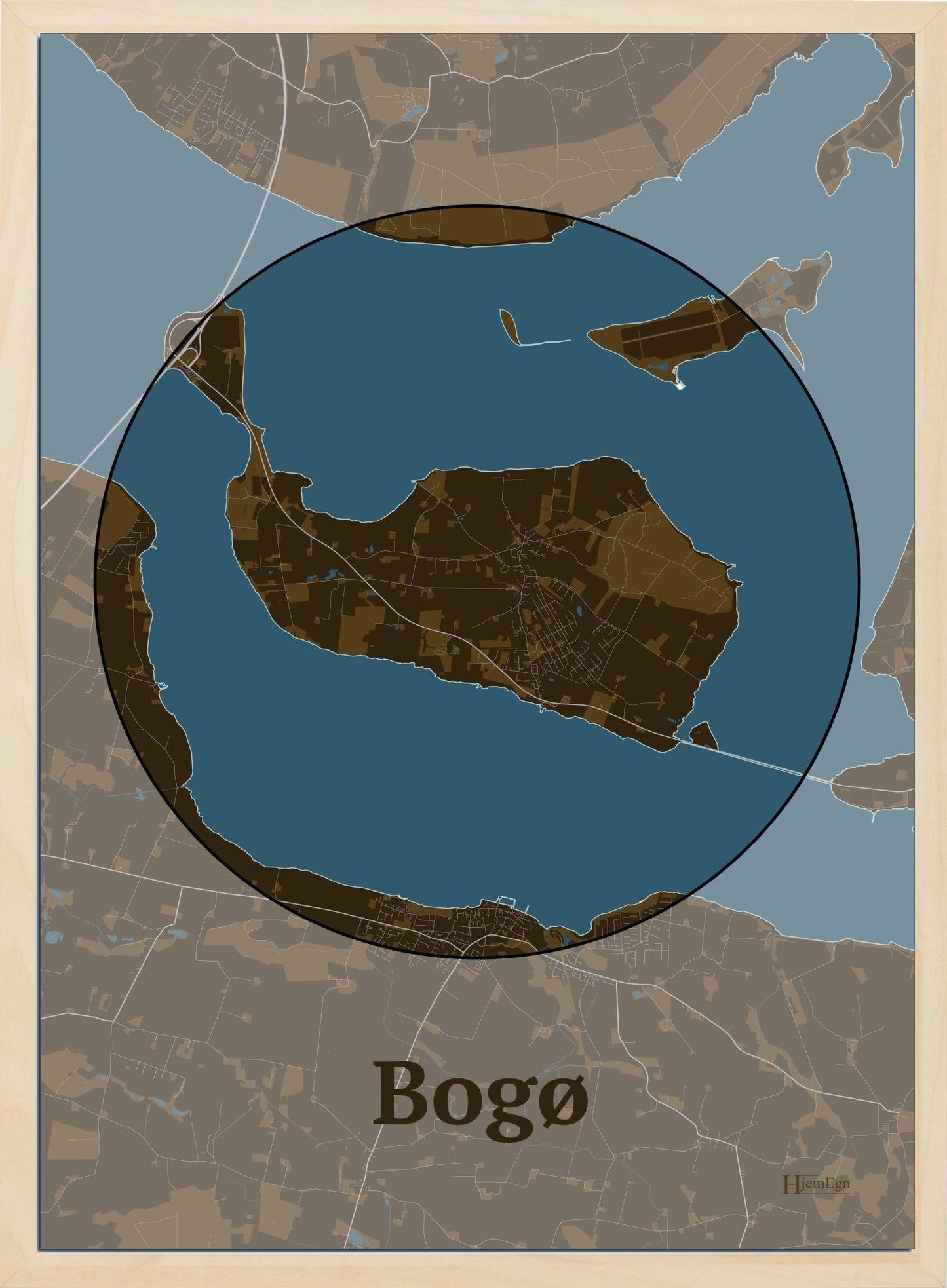 Bogø plakat i farve mørk brun og HjemEgn.dk design centrum. Design ø-kort for Bogø