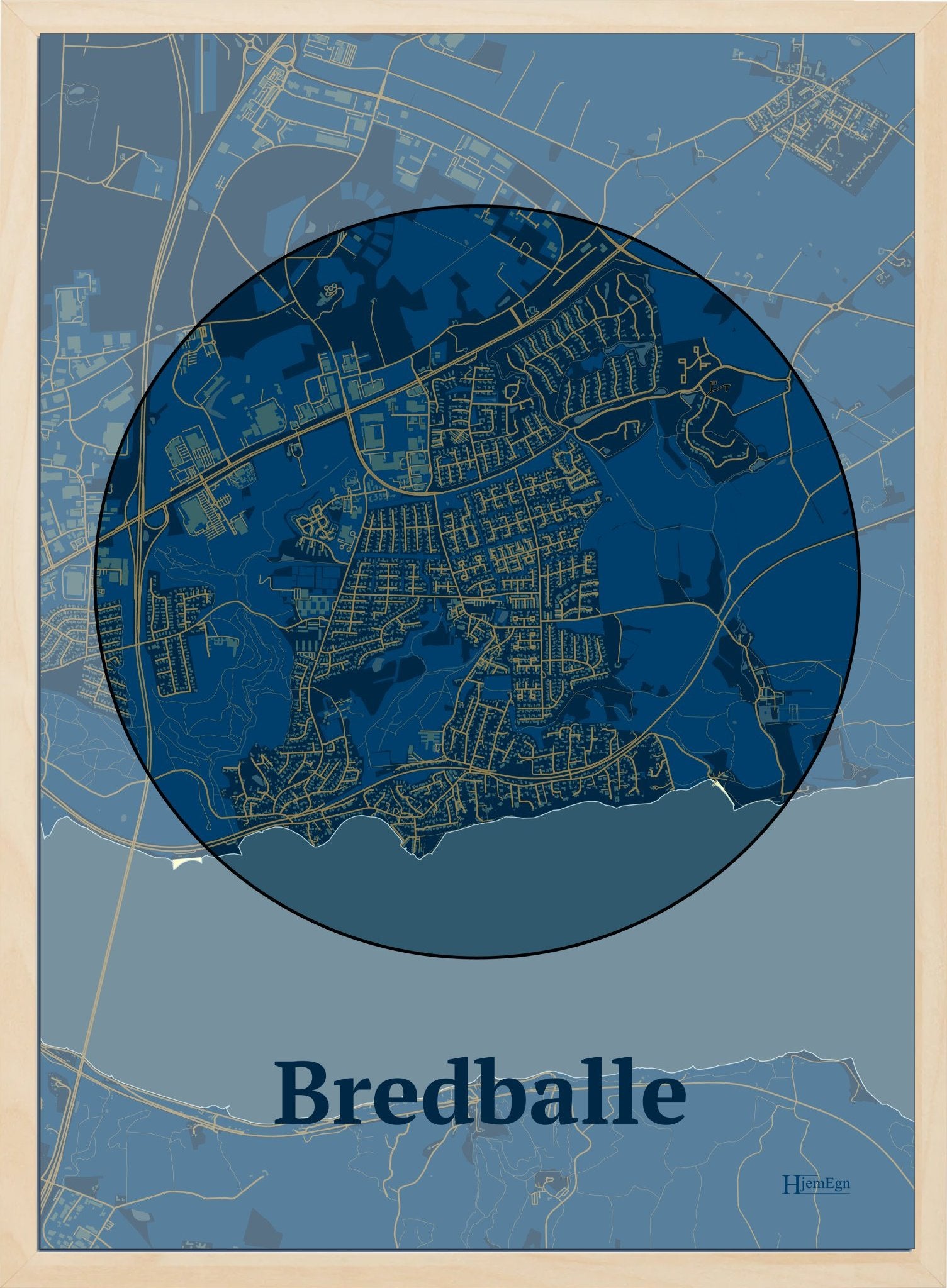 Bredballe plakat i farve mørk blå og HjemEgn.dk design centrum. Design bykort for Bredballe