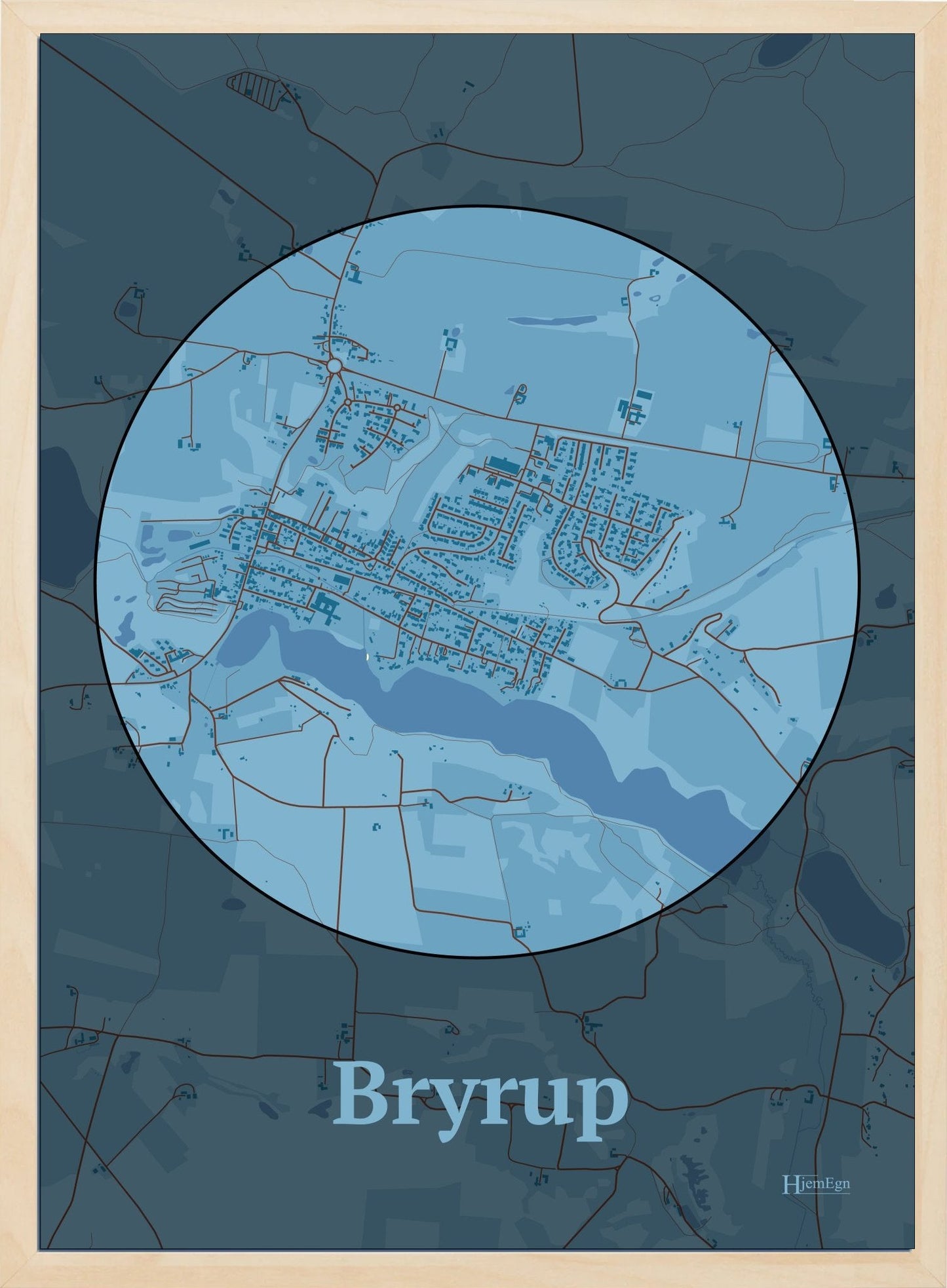 Bryrup plakat i farve pastel blå og HjemEgn.dk design centrum. Design bykort for Bryrup