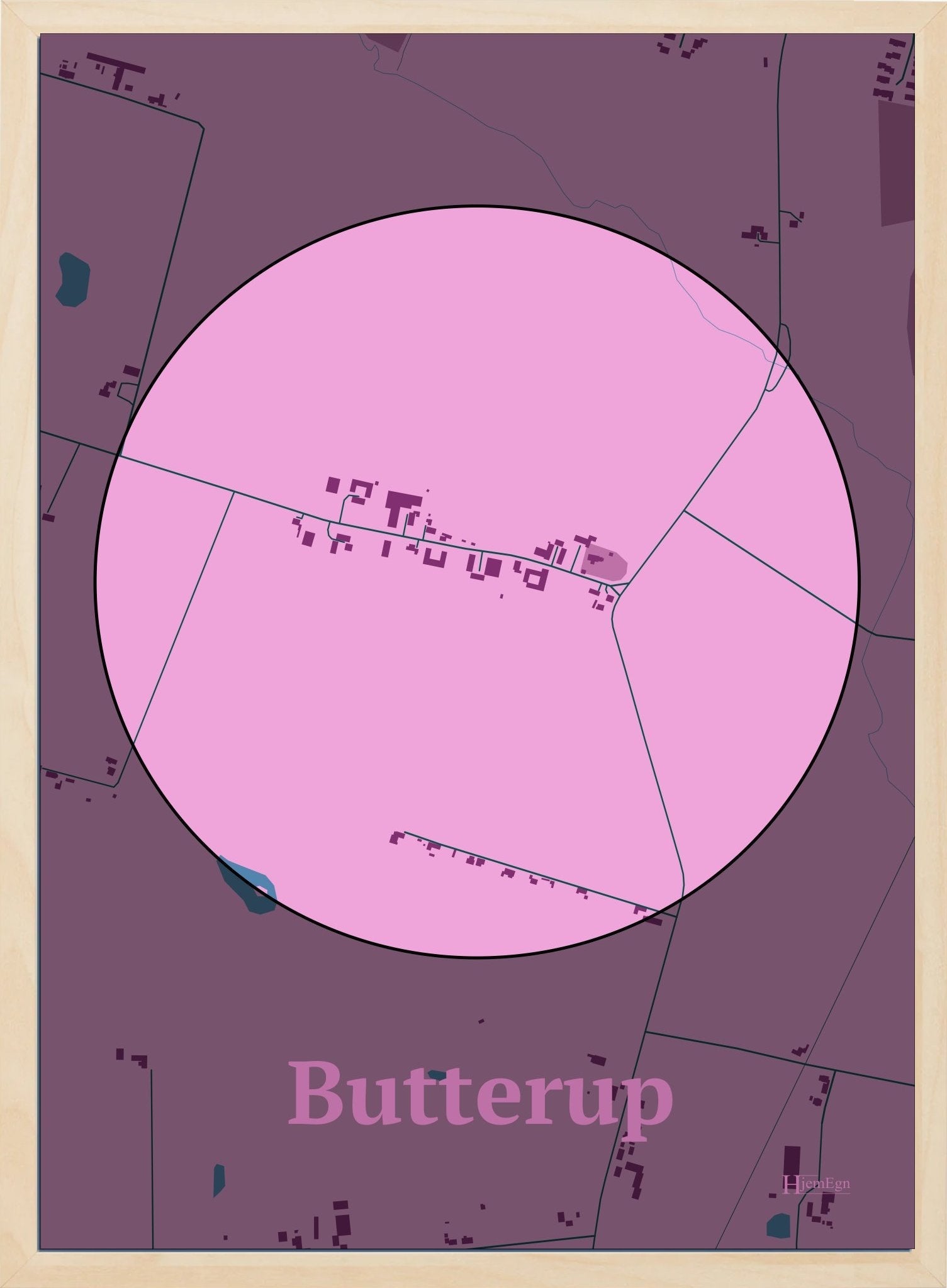 Butterup plakat i farve pastel rød og HjemEgn.dk design centrum. Design bykort for Butterup
