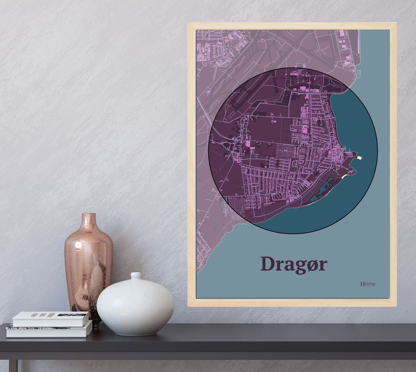 Dragør plakat i farve  og HjemEgn.dk design centrum. Design bykort for Dragør