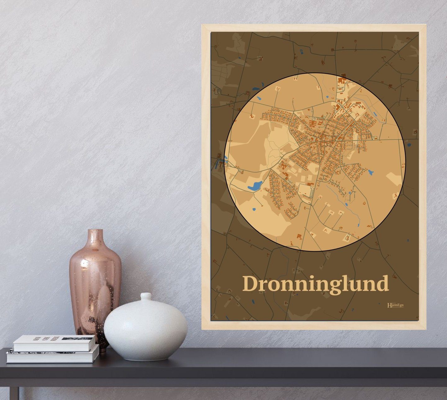 Dronninglund plakat i farve  og HjemEgn.dk design centrum. Design bykort for Dronninglund