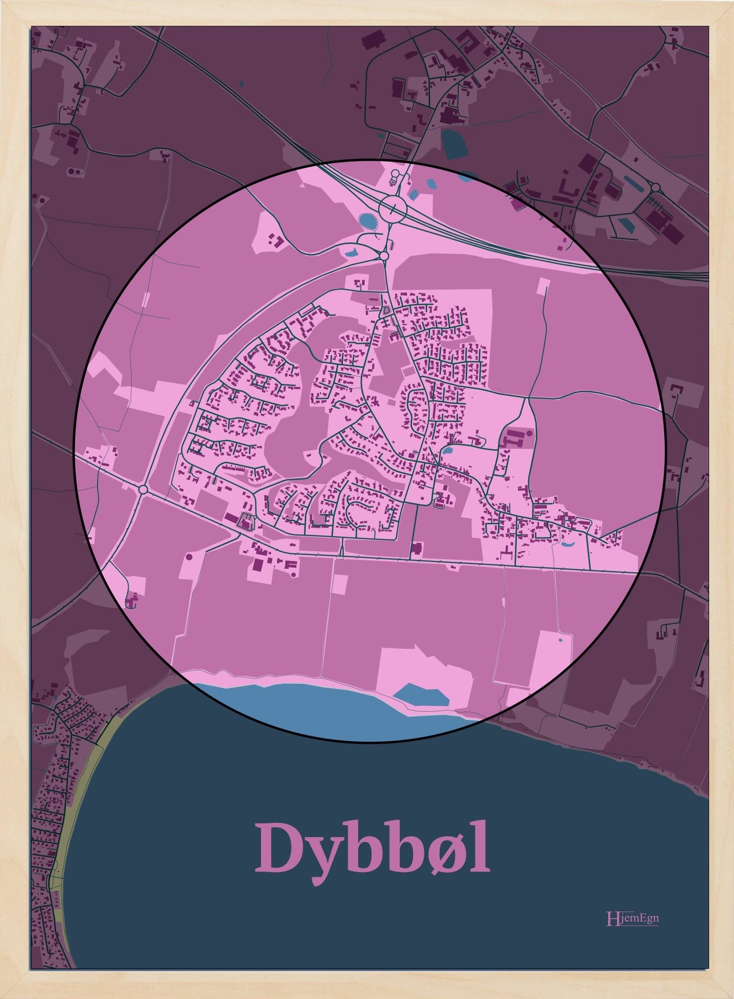 Dybbøl plakat i farve pastel rød og HjemEgn.dk design centrum. Design bykort for Dybbøl