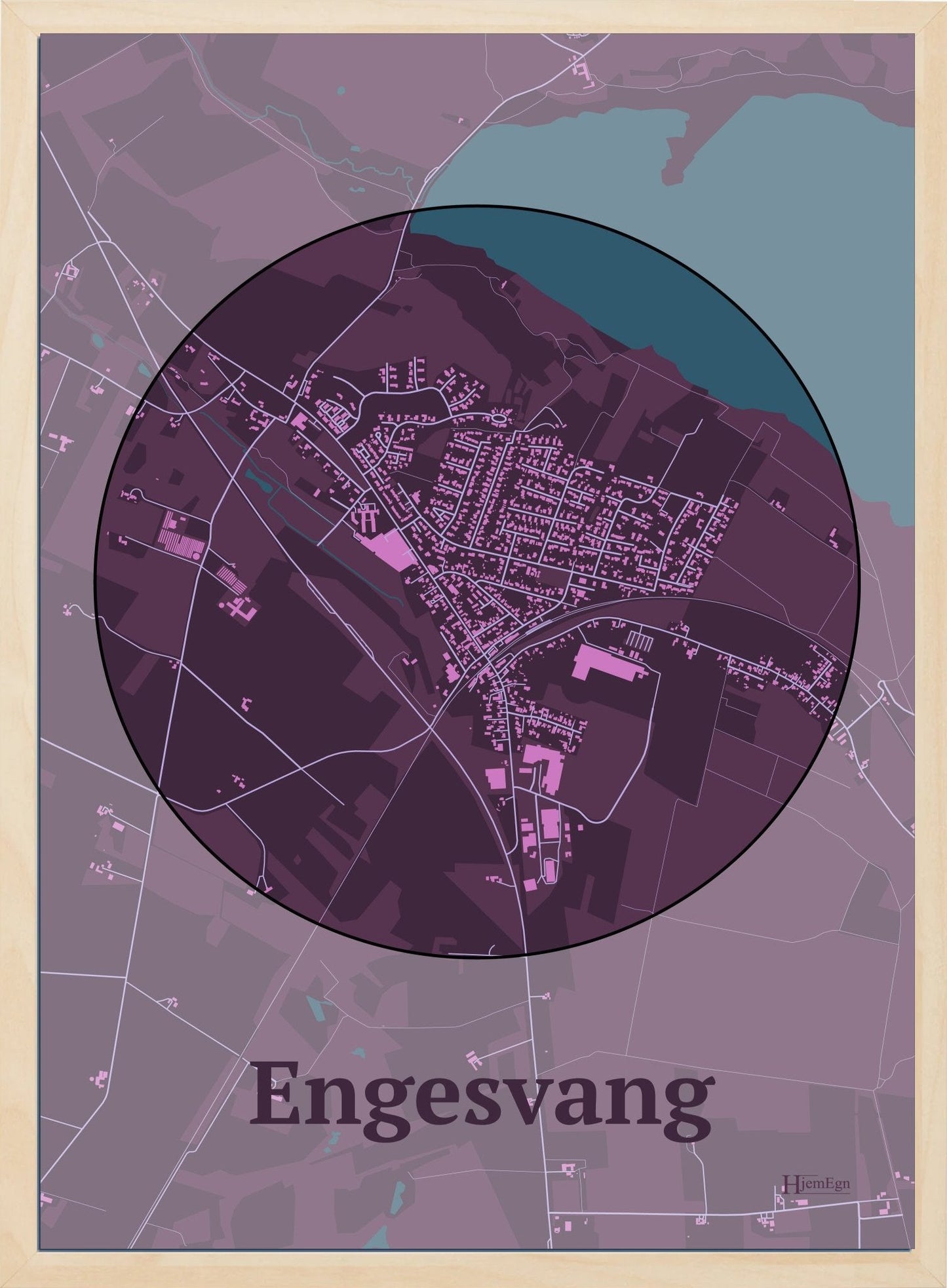 Engesvang plakat i farve mørk rød og HjemEgn.dk design centrum. Design bykort for Engesvang