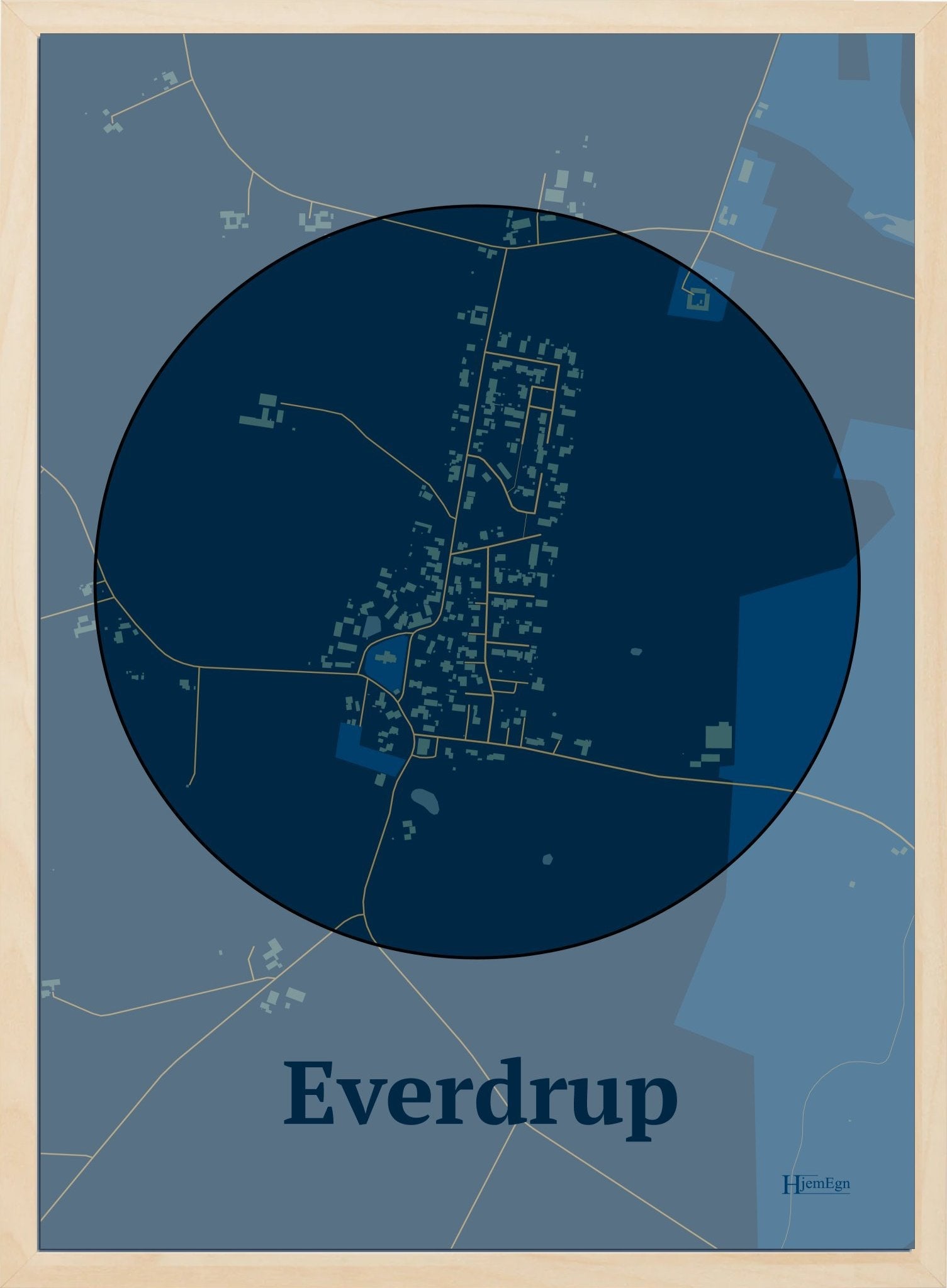 Everdrup plakat i farve mørk blå og HjemEgn.dk design centrum. Design bykort for Everdrup