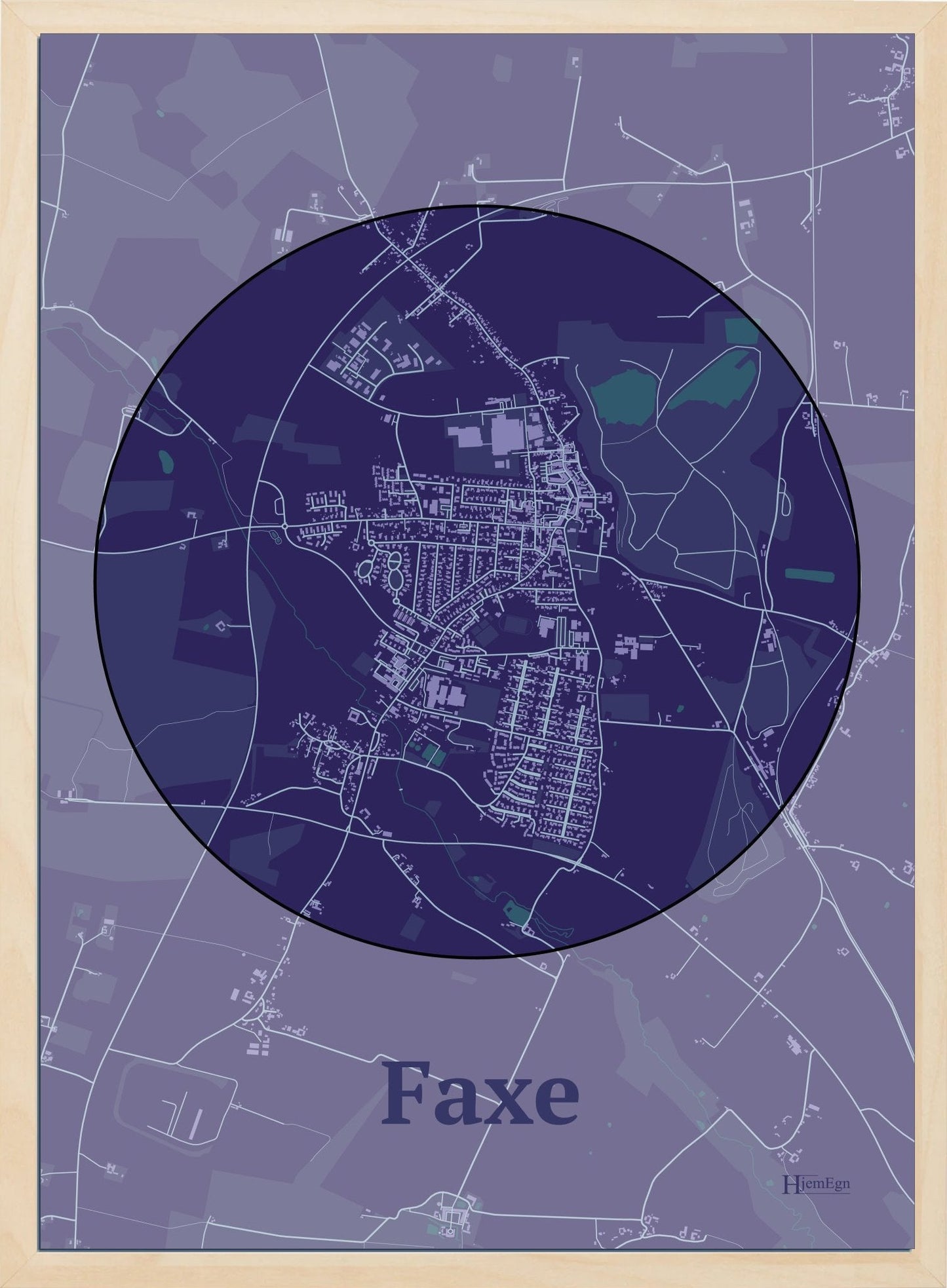 Faxe plakat i farve mørk lilla og HjemEgn.dk design centrum. Design bykort for Faxe