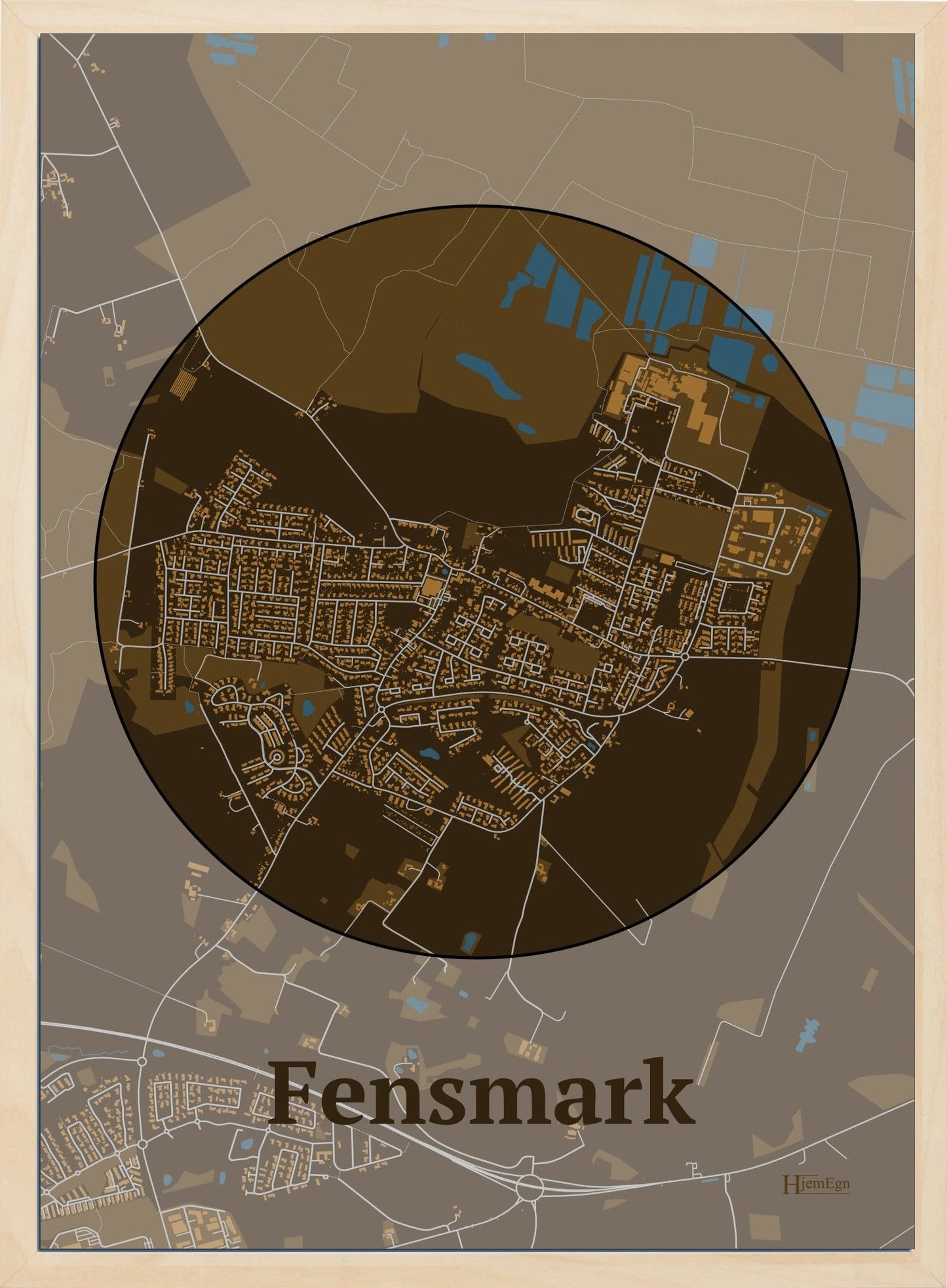 Fensmark plakat i farve mørk brun og HjemEgn.dk design centrum. Design bykort for Fensmark