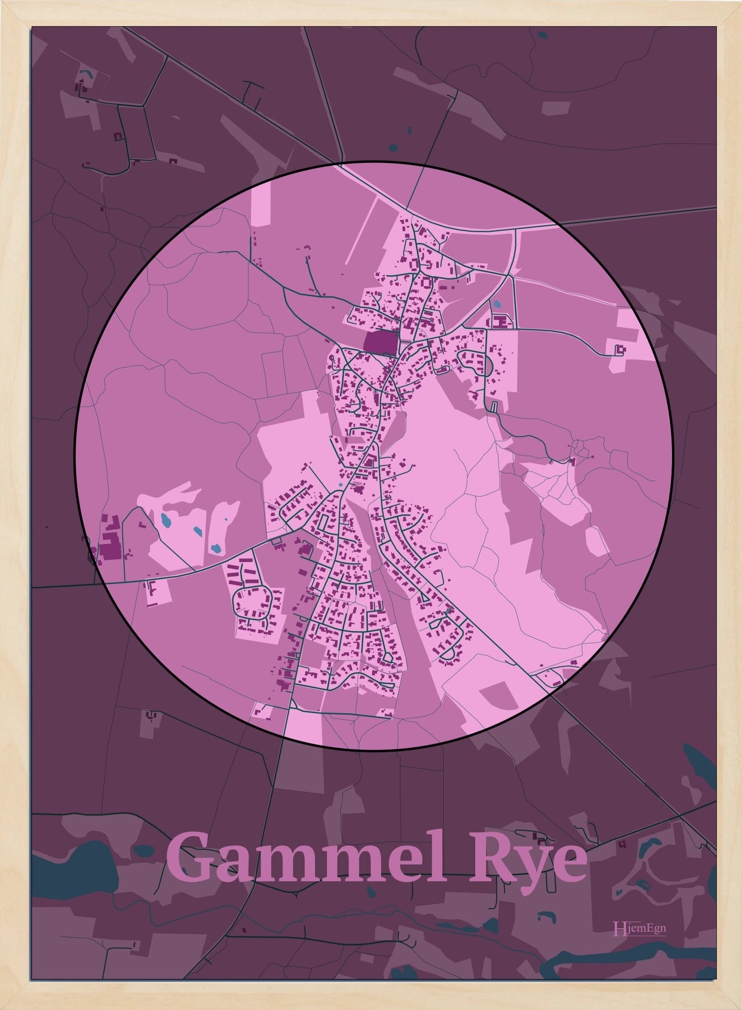 Gammel Rye plakat i farve pastel rød og HjemEgn.dk design centrum. Design bykort for Gammel Rye