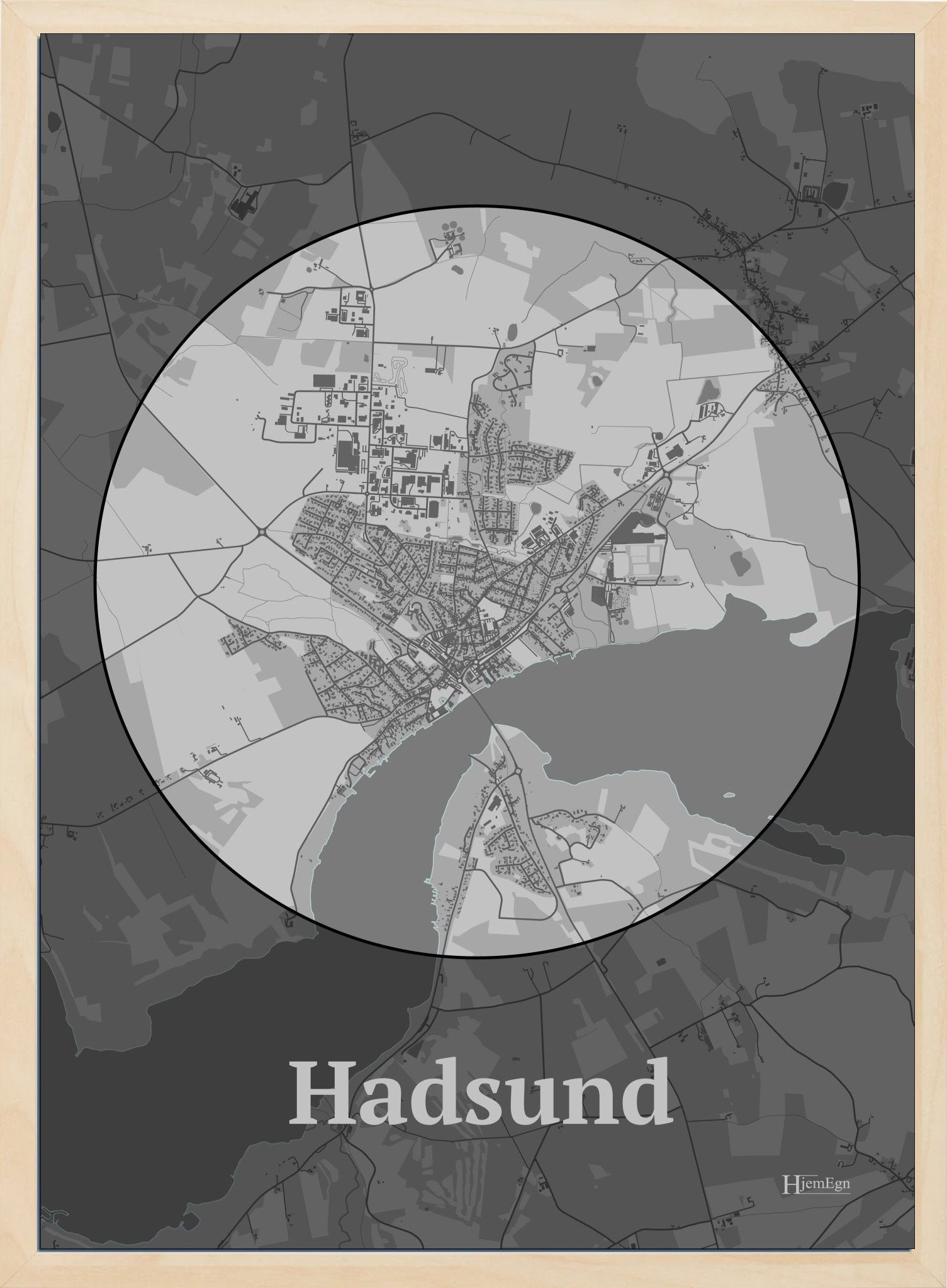Hadsund plakat i farve pastel grå og HjemEgn.dk design centrum. Design bykort for Hadsund