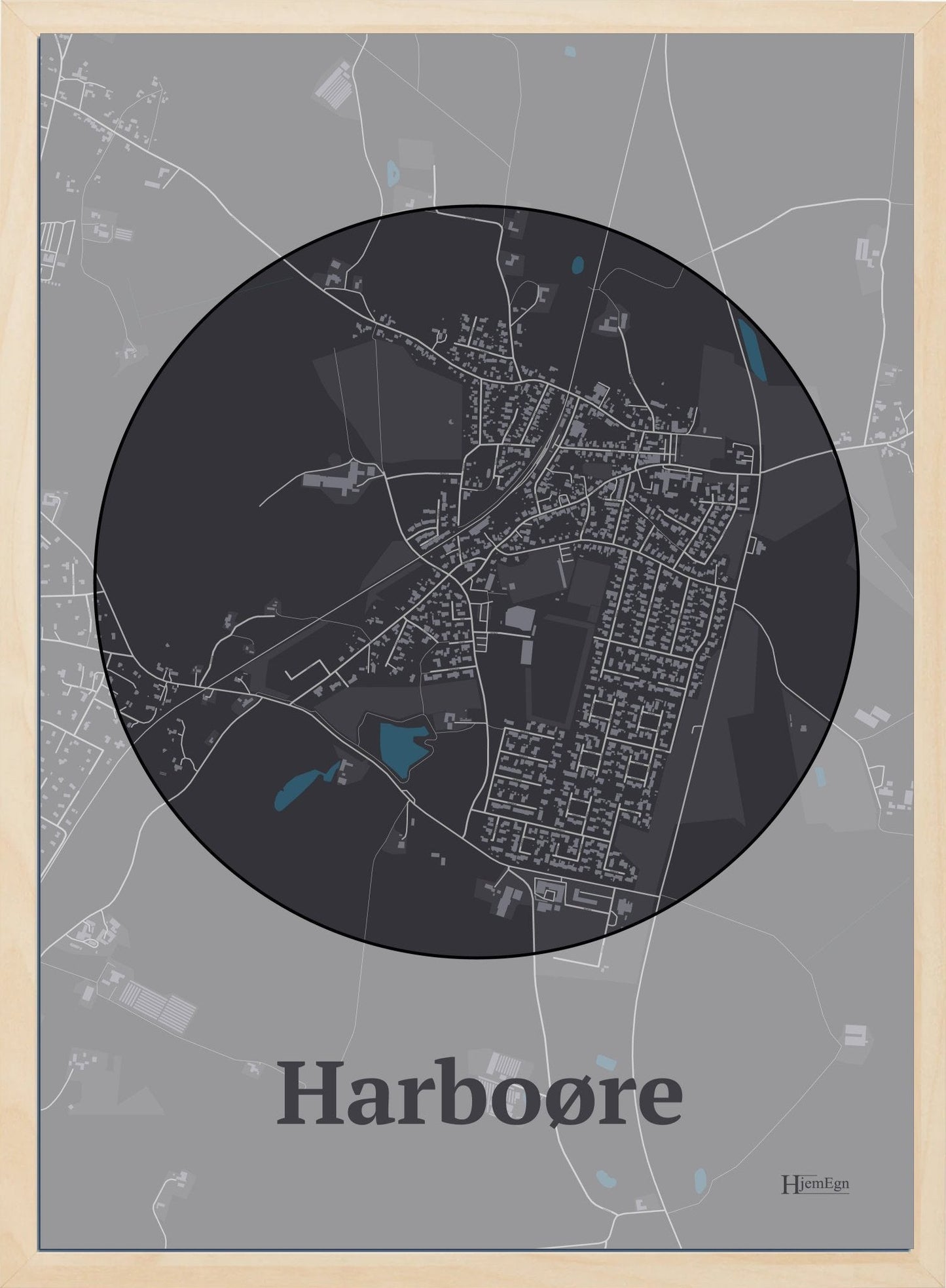 Harboøre plakat i farve mørk brun og HjemEgn.dk design centrum. Design bykort for Harboøre