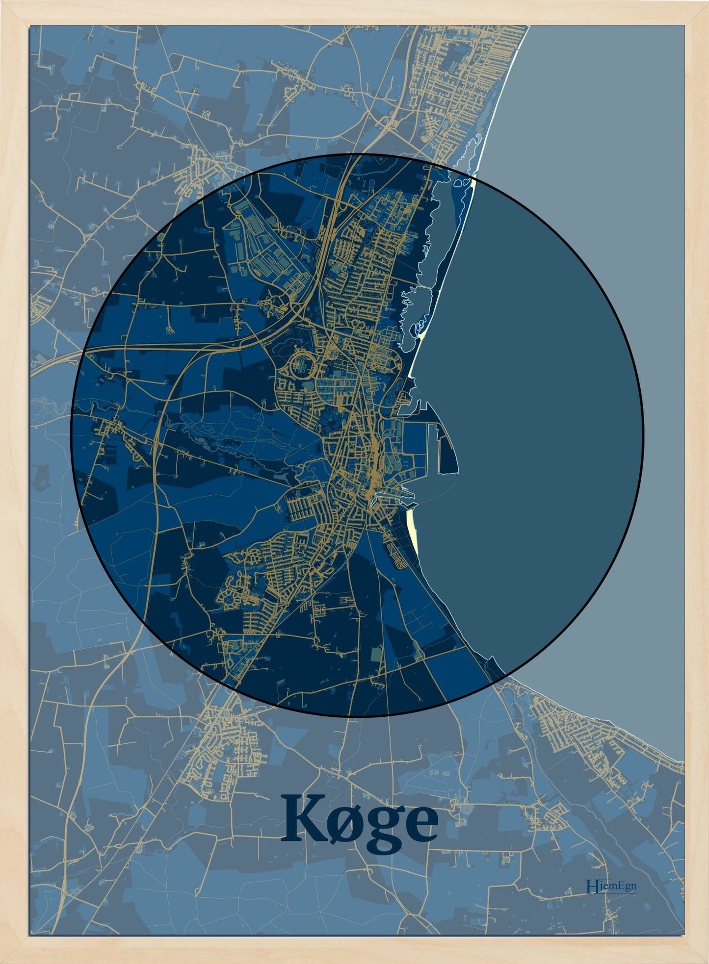 Køge plakat i farve mørk blå og HjemEgn.dk design centrum. Design bykort for Køge