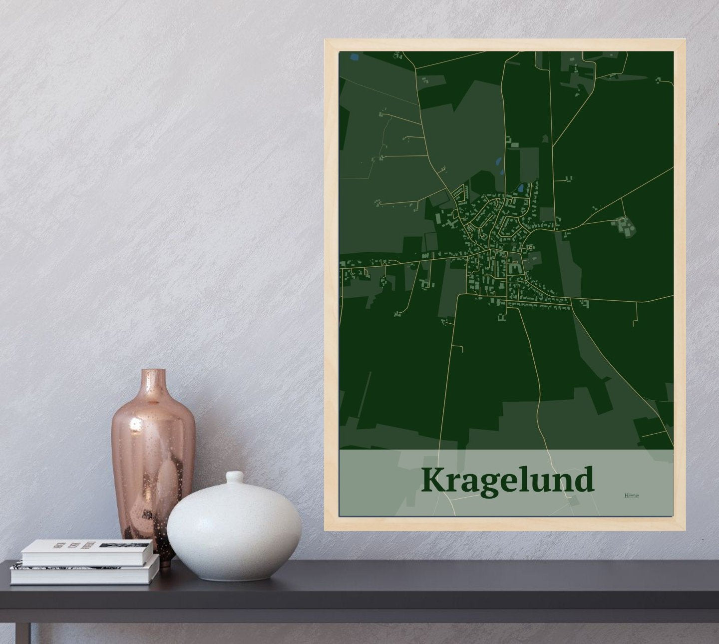 Kragelund plakat i farve  og HjemEgn.dk design firkantet. Design bykort for Kragelund