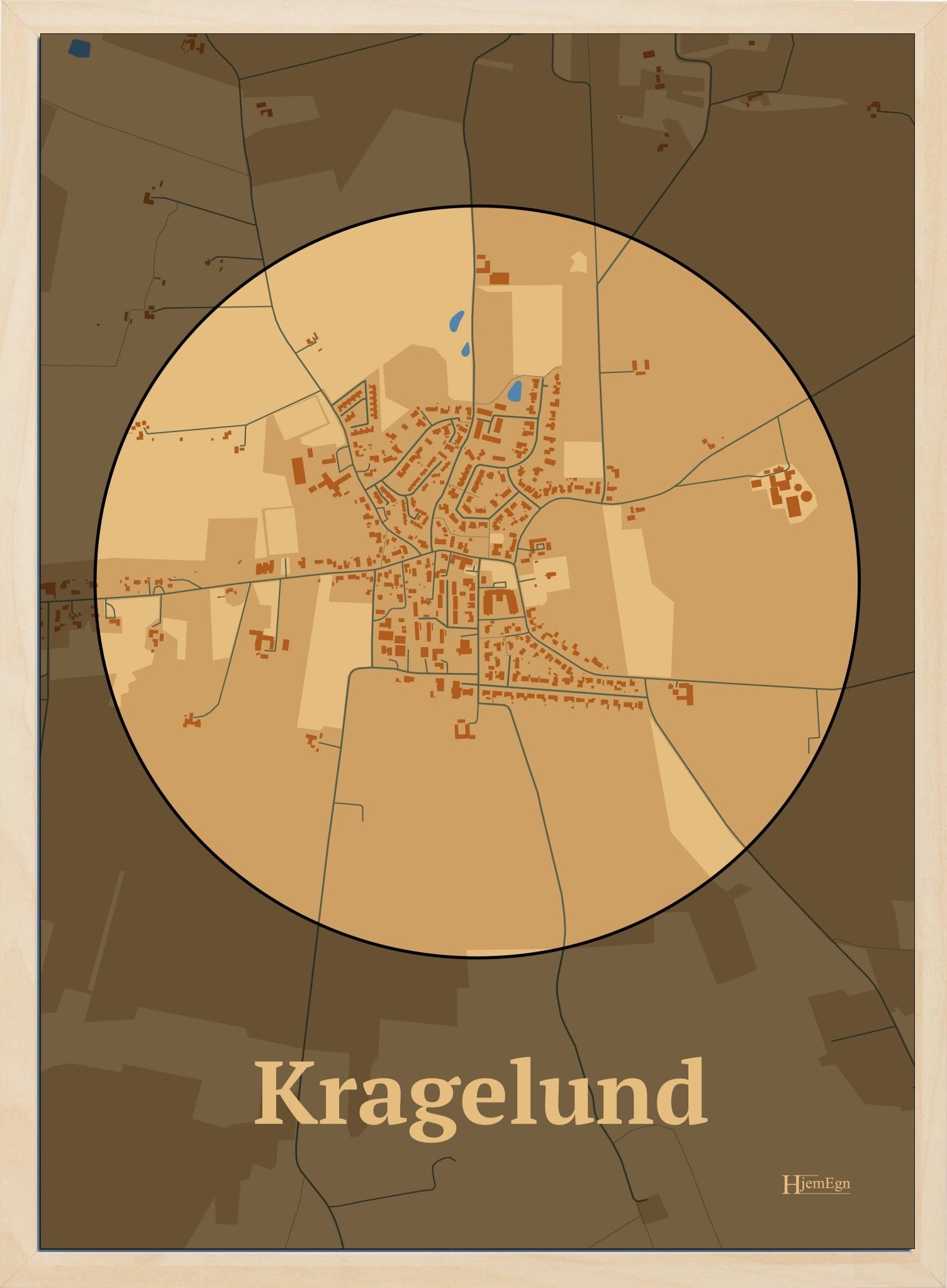 Kragelund plakat i farve pastel brun og HjemEgn.dk design centrum. Design bykort for Kragelund