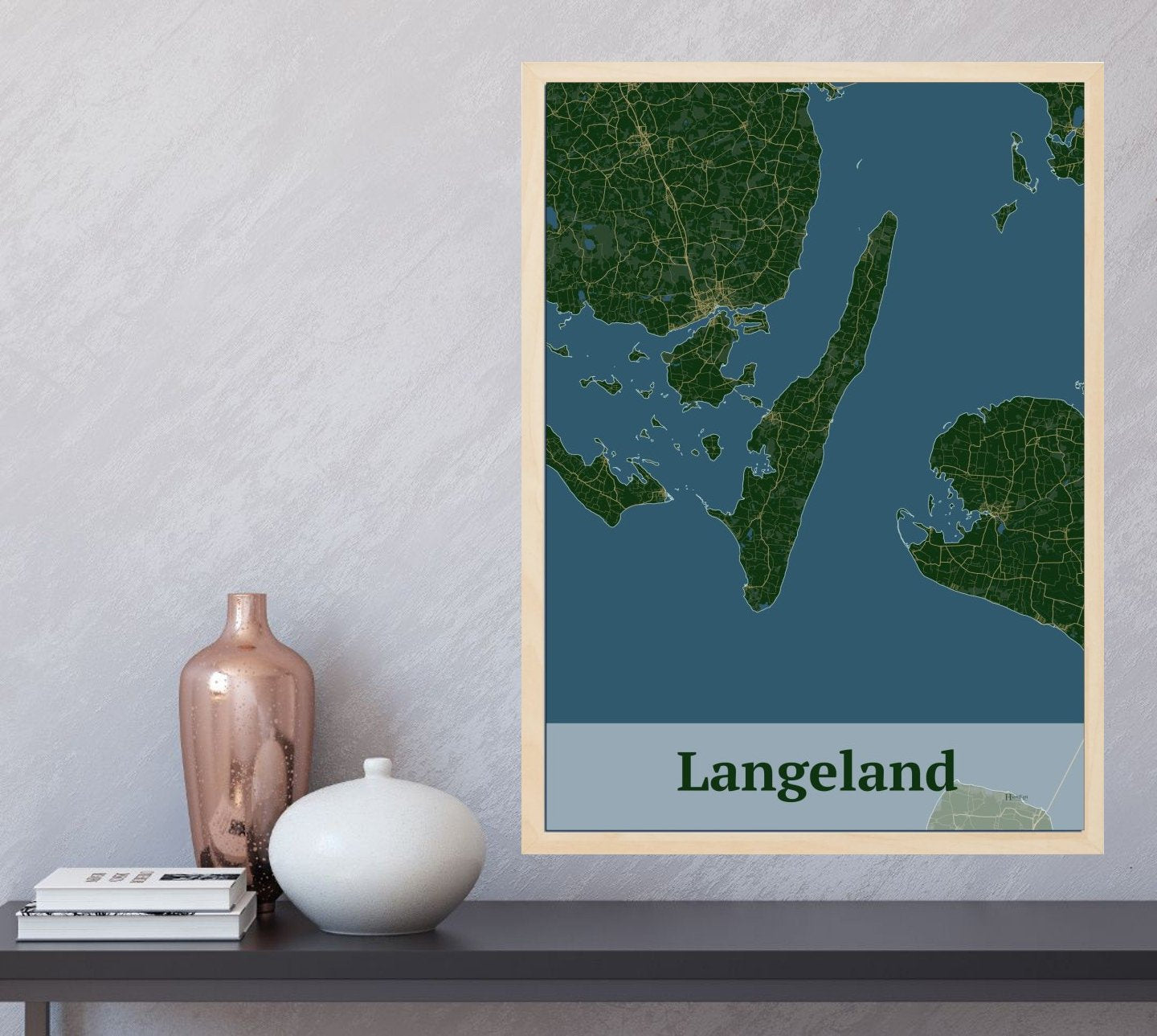 Langeland plakat i farve  og HjemEgn.dk design firkantet. Design ø-kort for Langeland