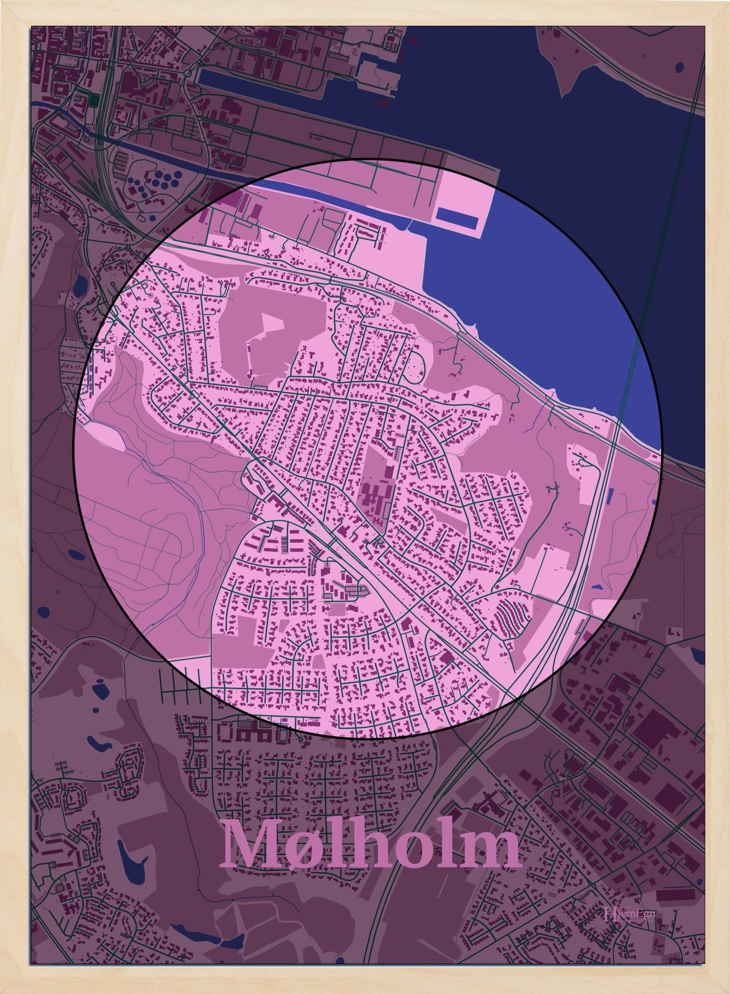 Mølholm plakat i farve pastel rød og HjemEgn.dk design centrum. Design bykort for Mølholm