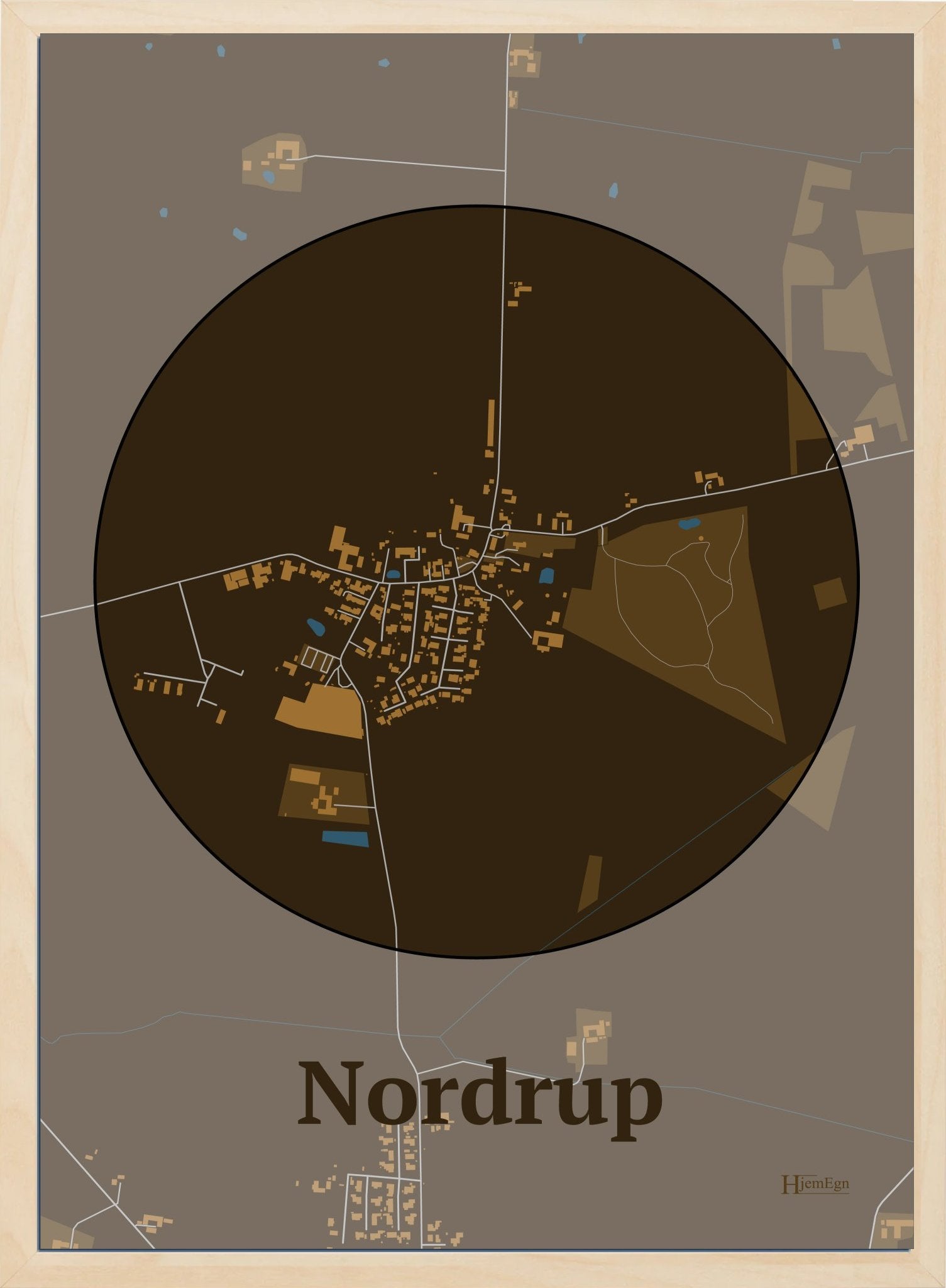 Nordrup plakat i farve mørk brun og HjemEgn.dk design centrum. Design bykort for Nordrup