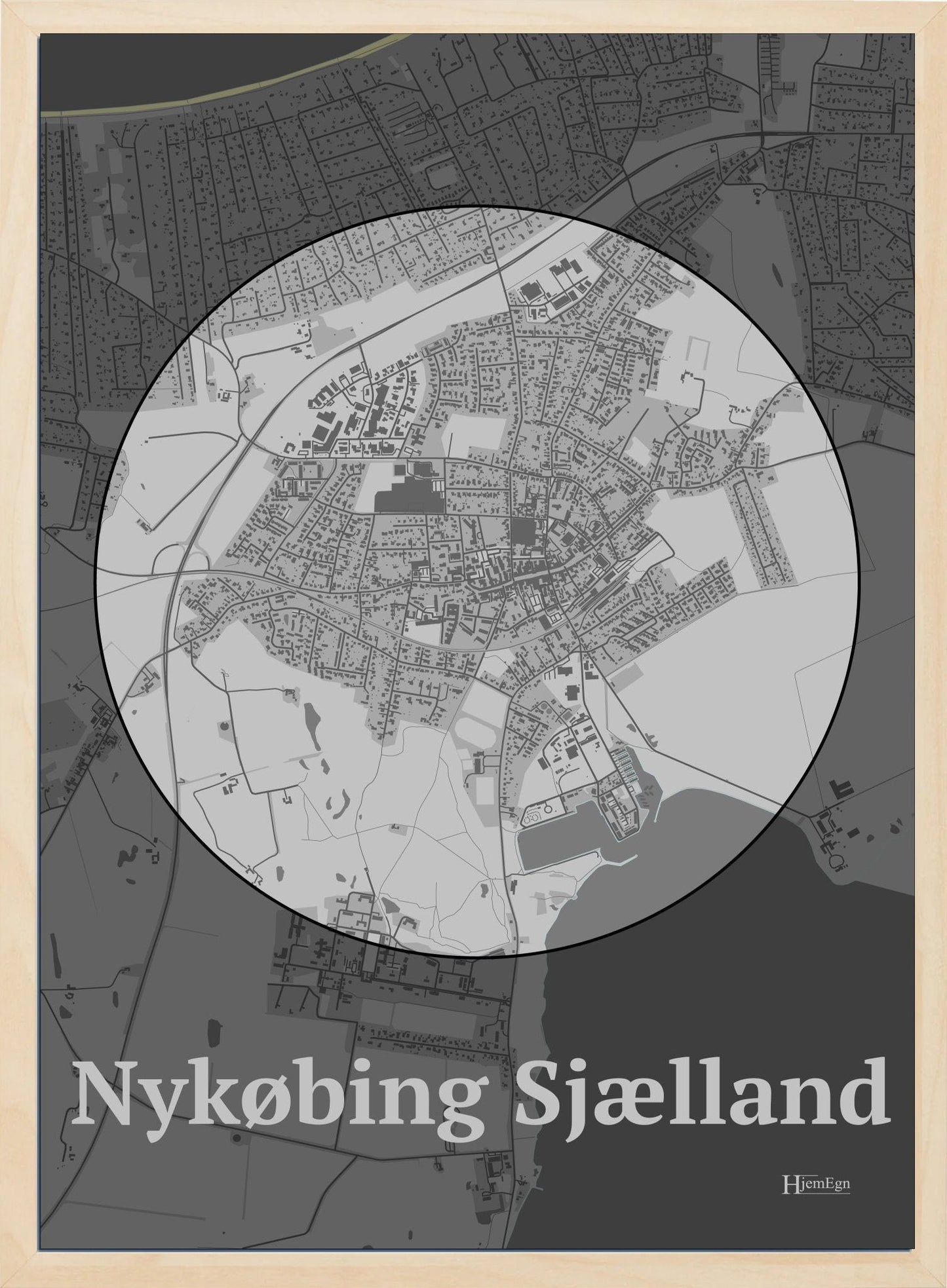 Nykøbing Sjælland plakat i farve pastel grå og HjemEgn.dk design centrum. Design bykort for Nykøbing Sjælland