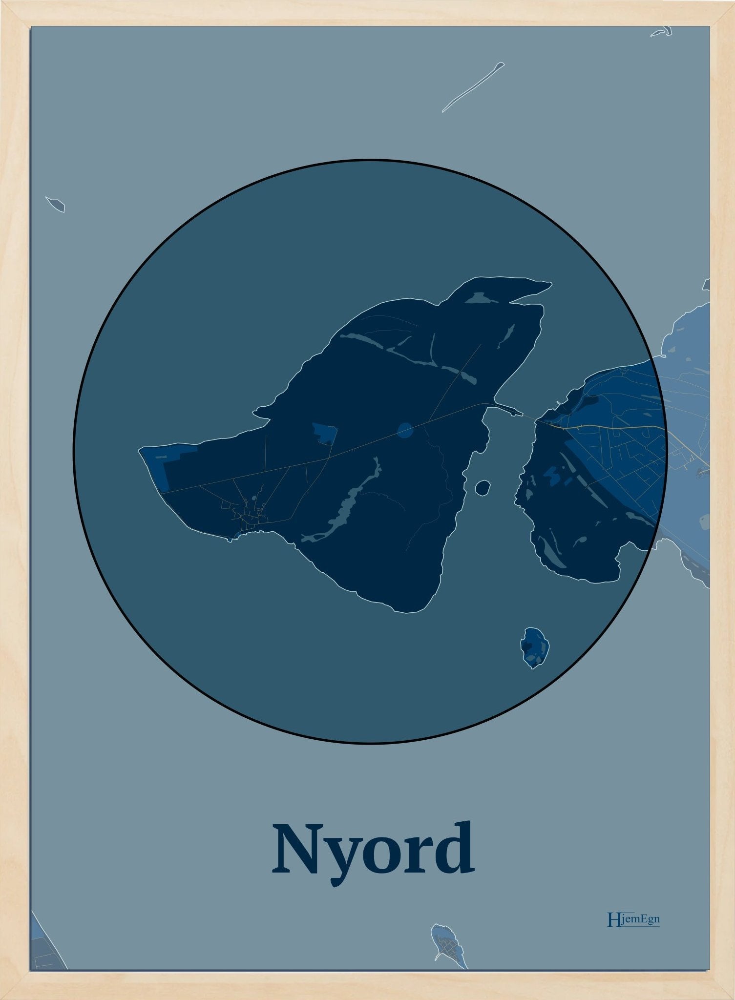 Nyord plakat i farve mørk blå og HjemEgn.dk design centrum. Design ø-kort for Nyord