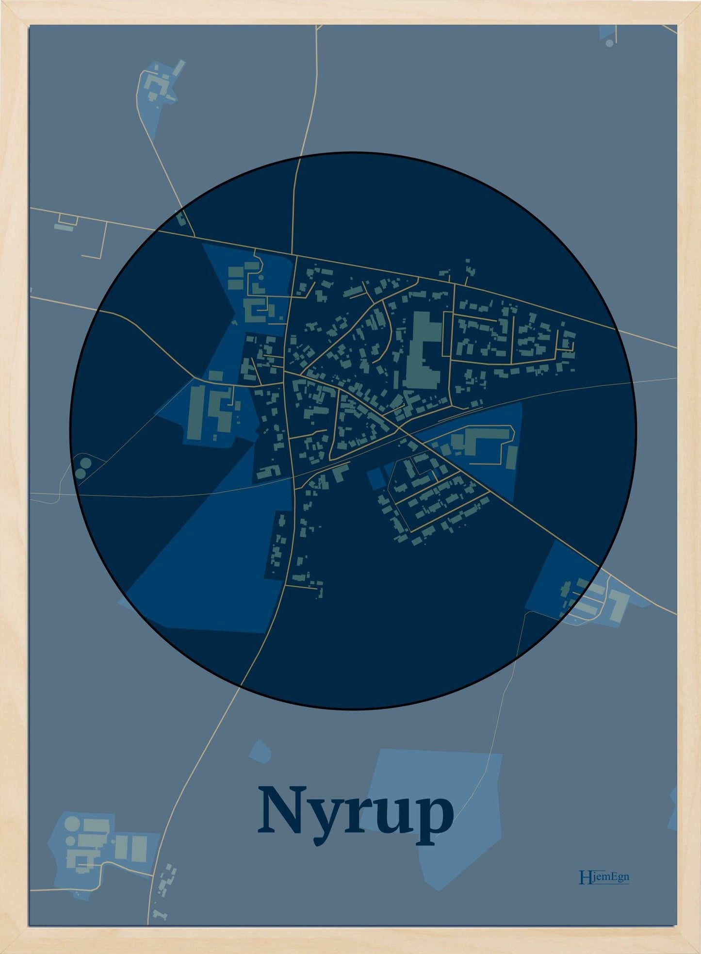 Nyrup plakat i farve mørk blå og HjemEgn.dk design centrum. Design bykort for Nyrup