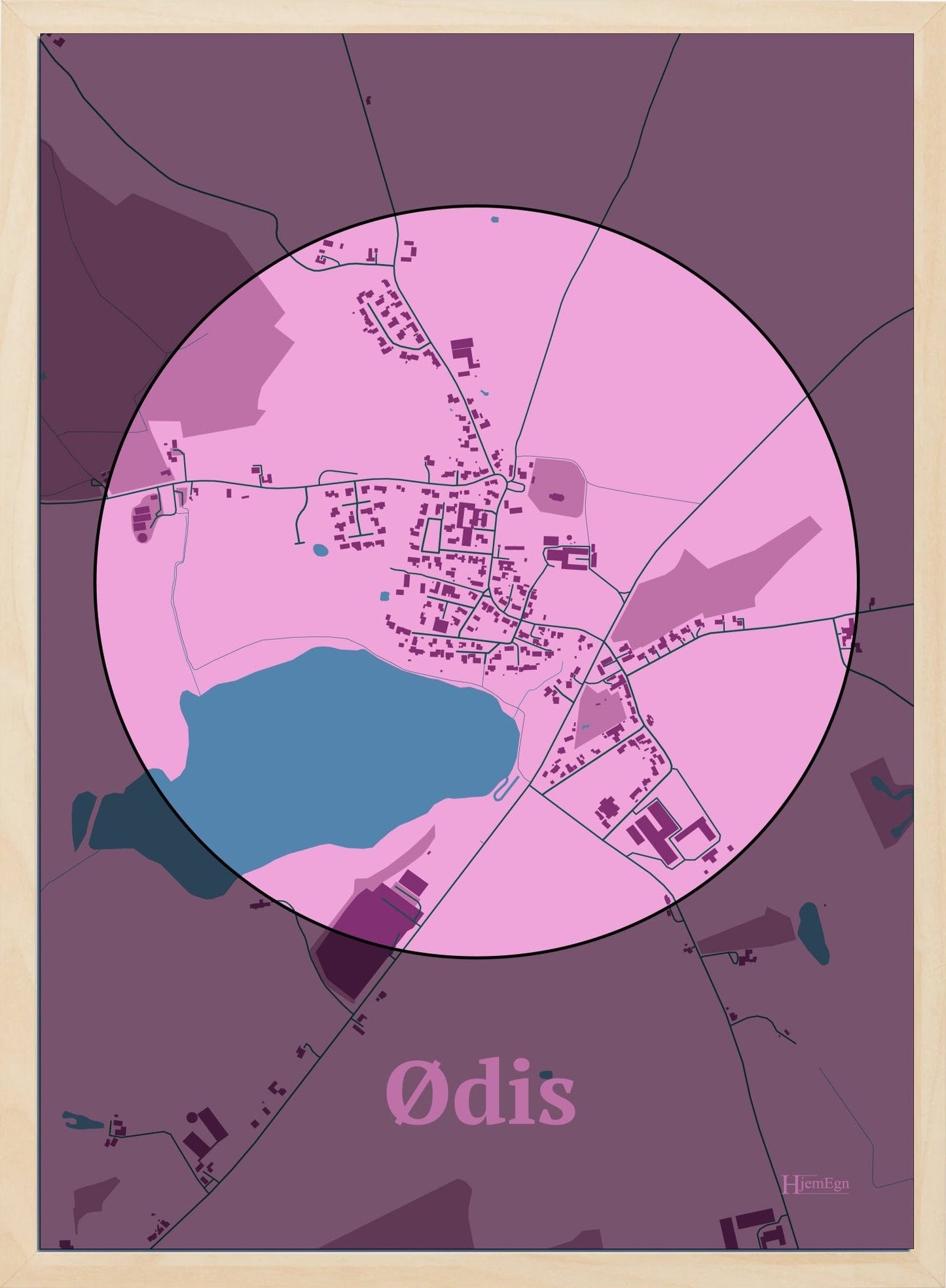Ødis plakat i farve pastel rød og HjemEgn.dk design centrum. Design bykort for Ødis