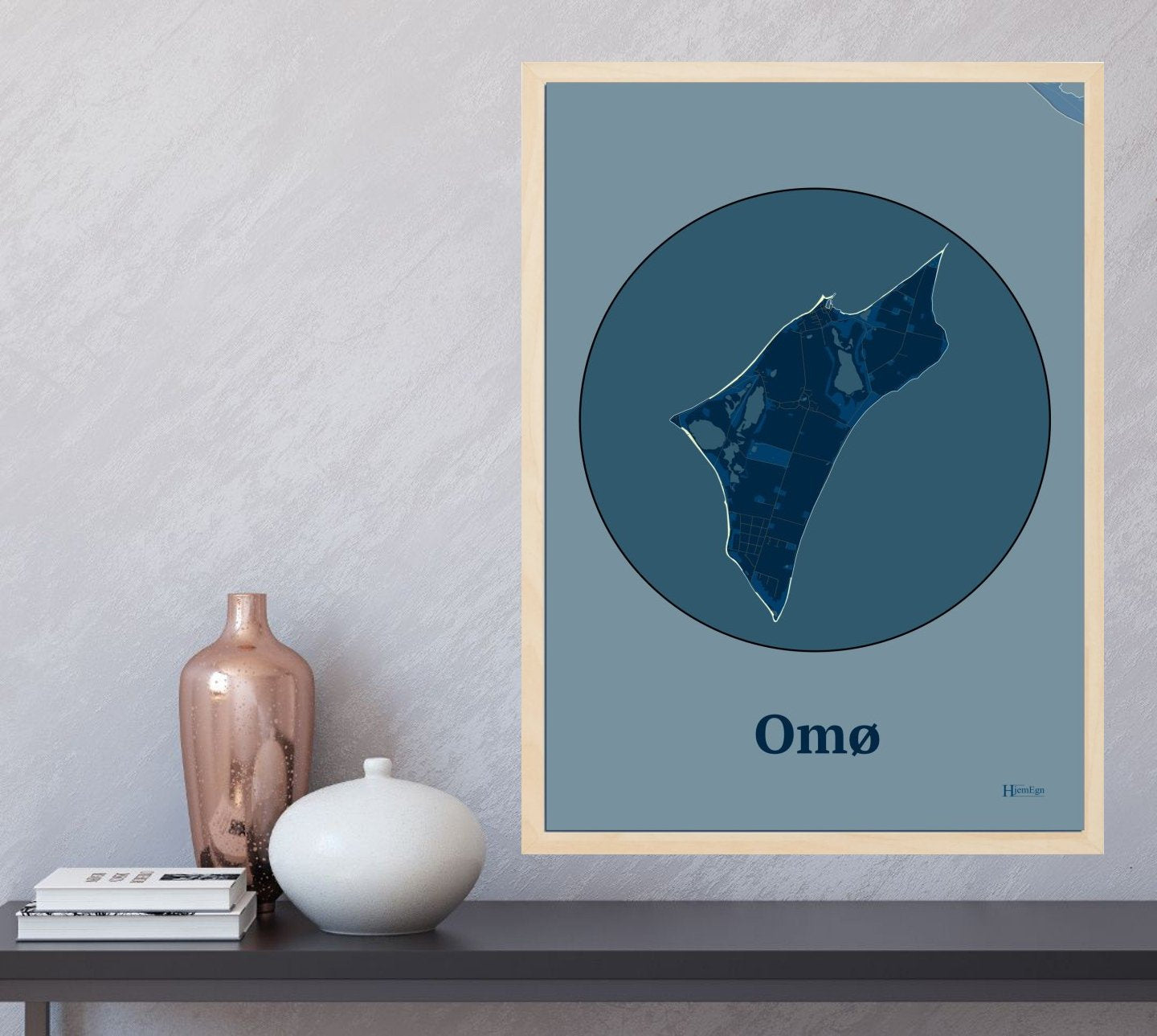 Omø plakat i farve  og HjemEgn.dk design centrum. Design ø-kort for Omø