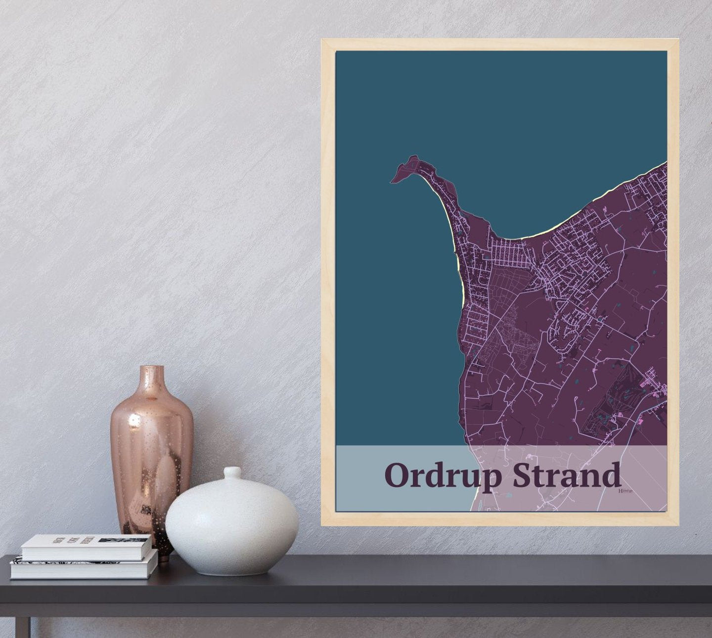 Ordrup Strand plakat i farve  og HjemEgn.dk design firkantet. Design bykort for Ordrup Strand
